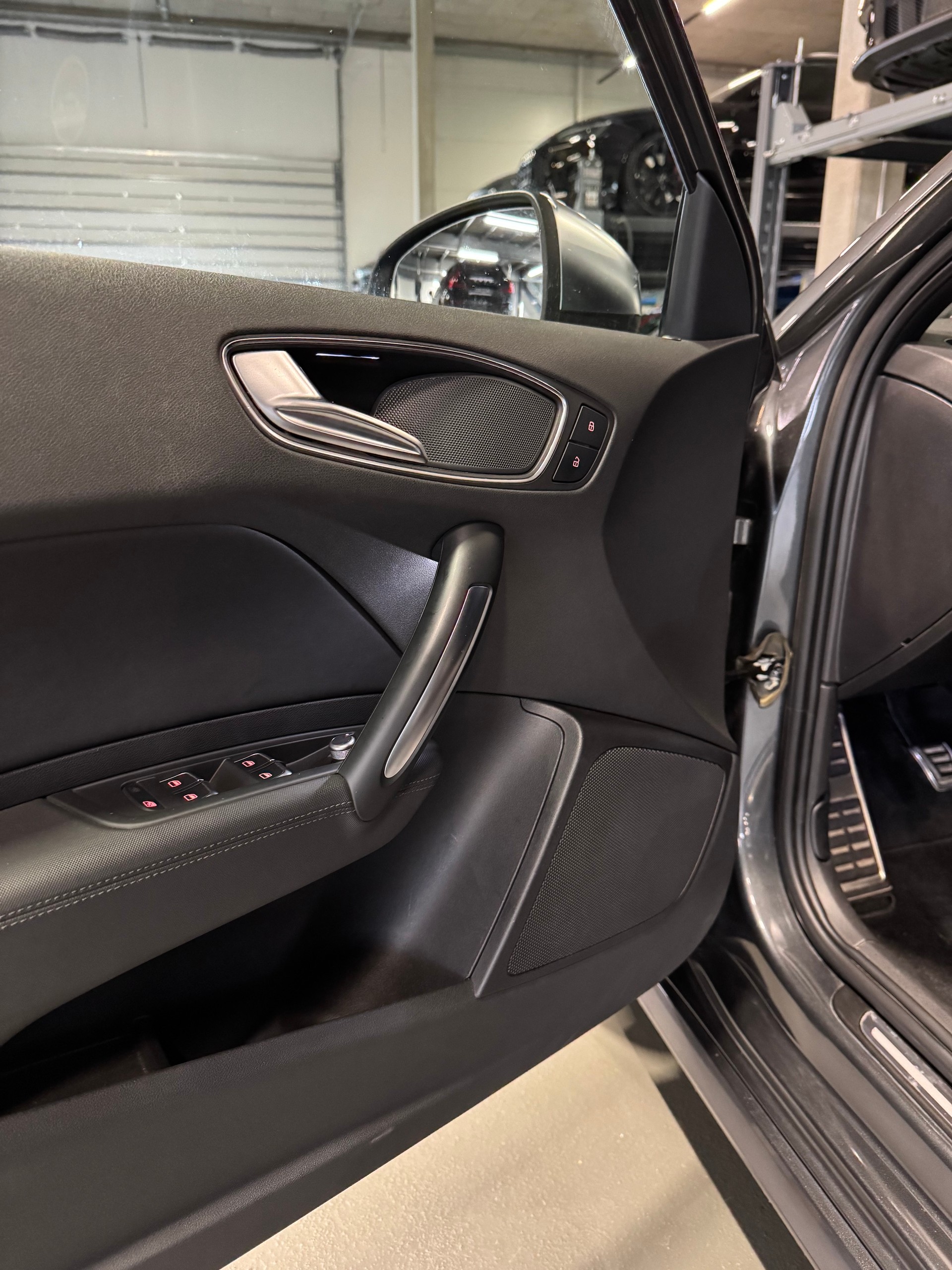 AUDI S1 Sportback 2.0 TFSI quattro *Bull-X-Milltek*-image-12