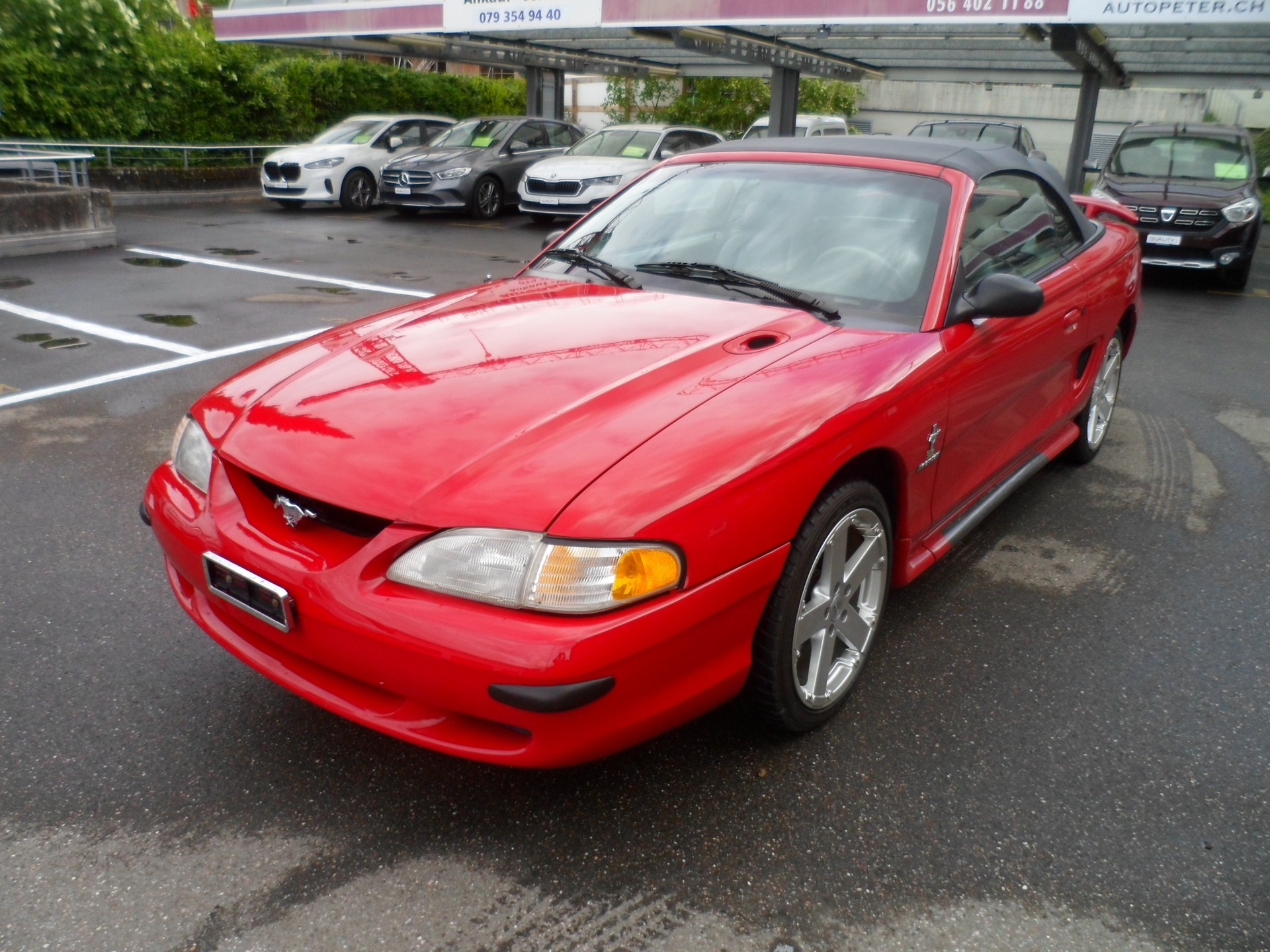 FORD MUSTANG