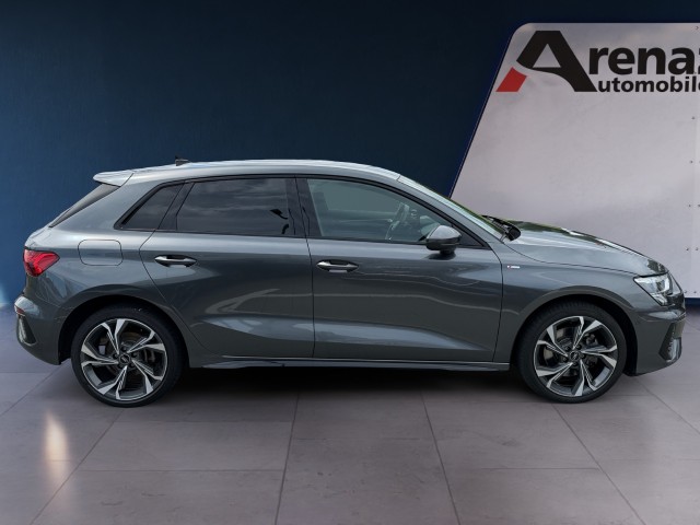 AUDI A3 Sportback 40 TFSI e S line Attraction S-tronic-image-5