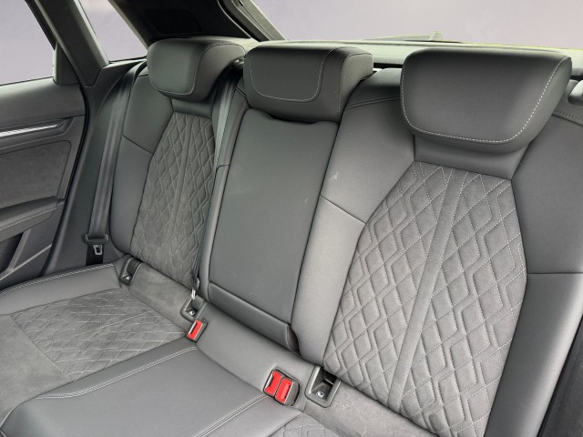 AUDI A3 Sportback 40 TFSI e S line Attraction S-tronic-image-15
