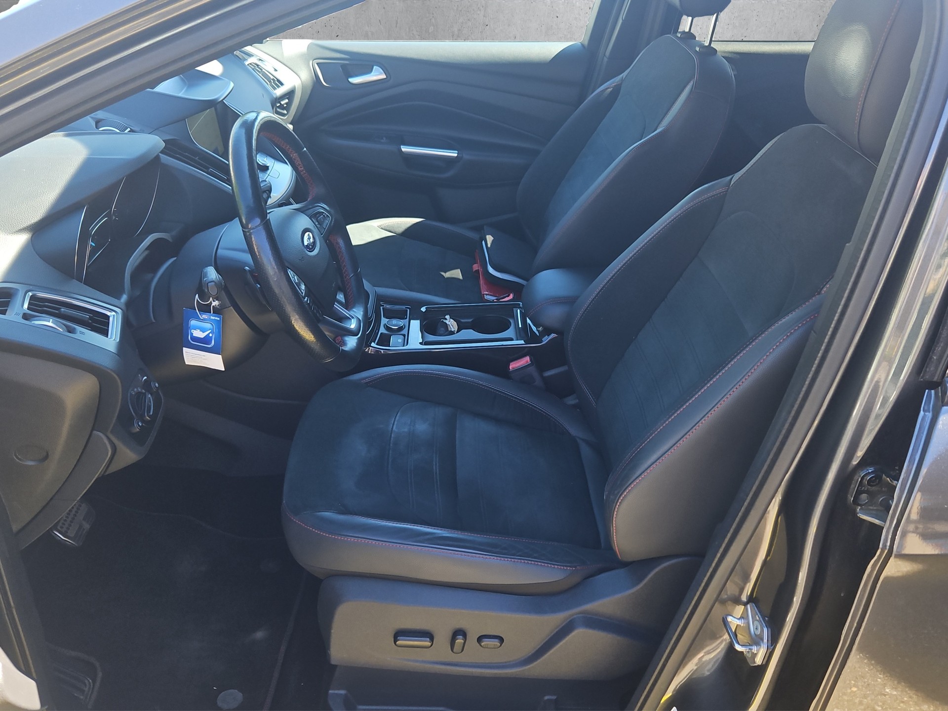 FORD Kuga 2.0 EcoBoost ST Line 4WD Automatic-image-7