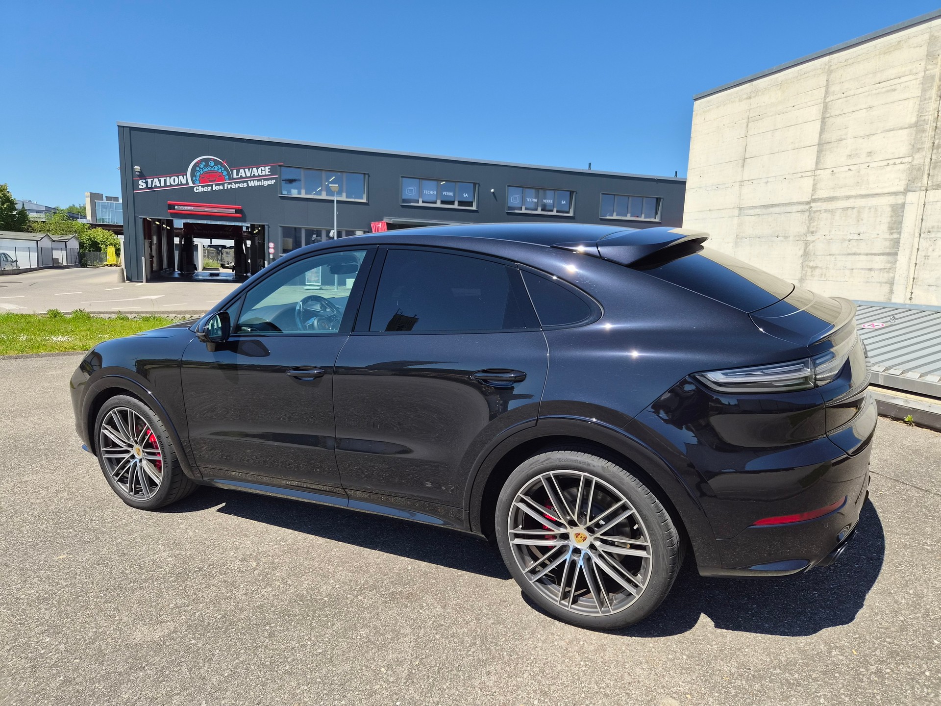 PORSCHE Cayenne GTS Coupé-image-1