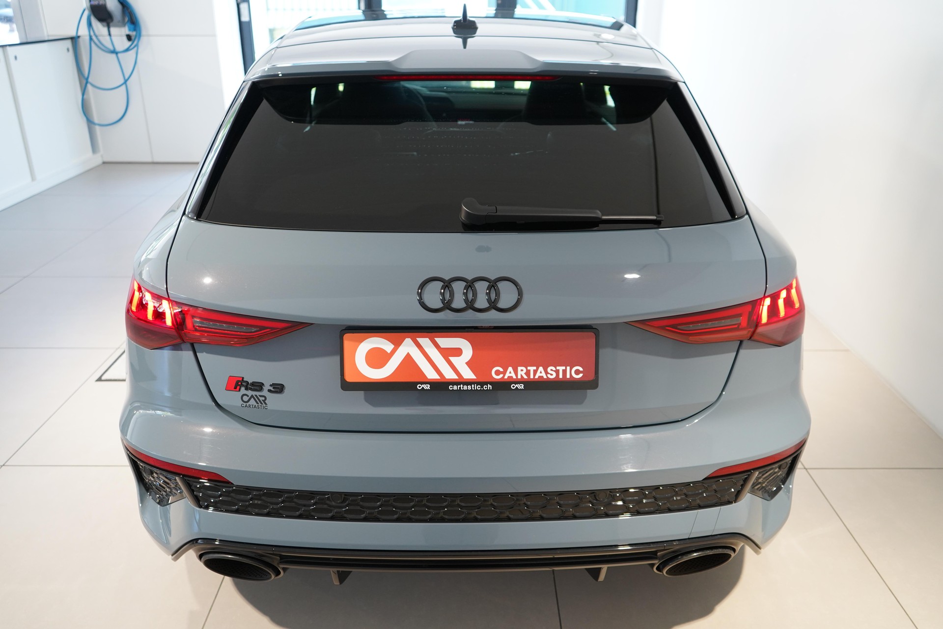 AUDI RS3 Sportback 2.5 TFSI quattro S-Tronic-image-3