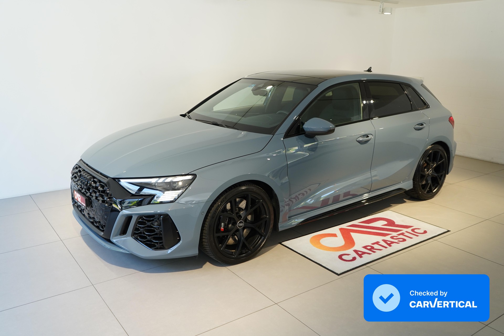 AUDI RS3 Sportback 2.5 TFSI quattro S-Tronic-image-0