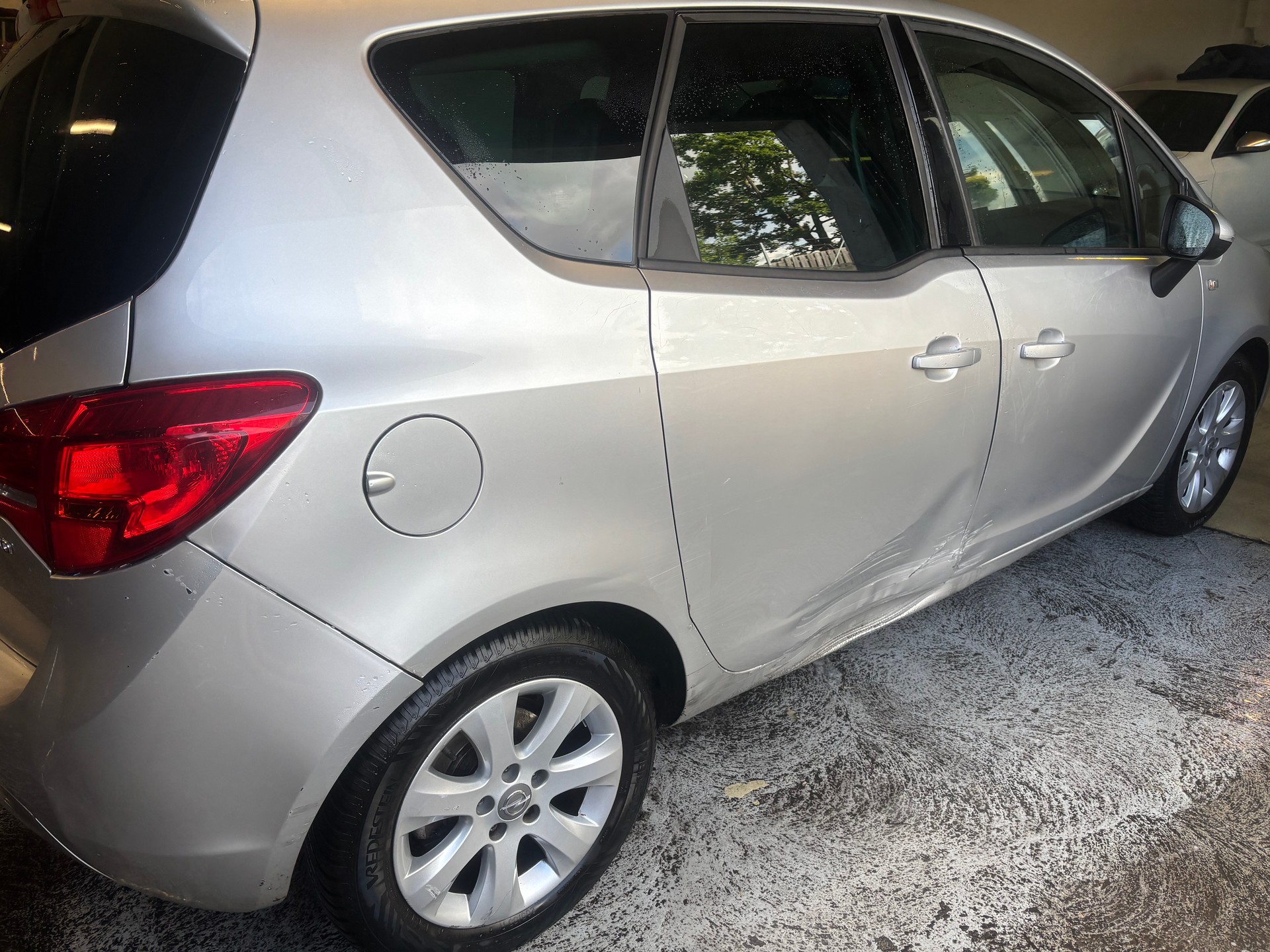 OPEL Meriva 1.4 Turbo Enjoy-image-3