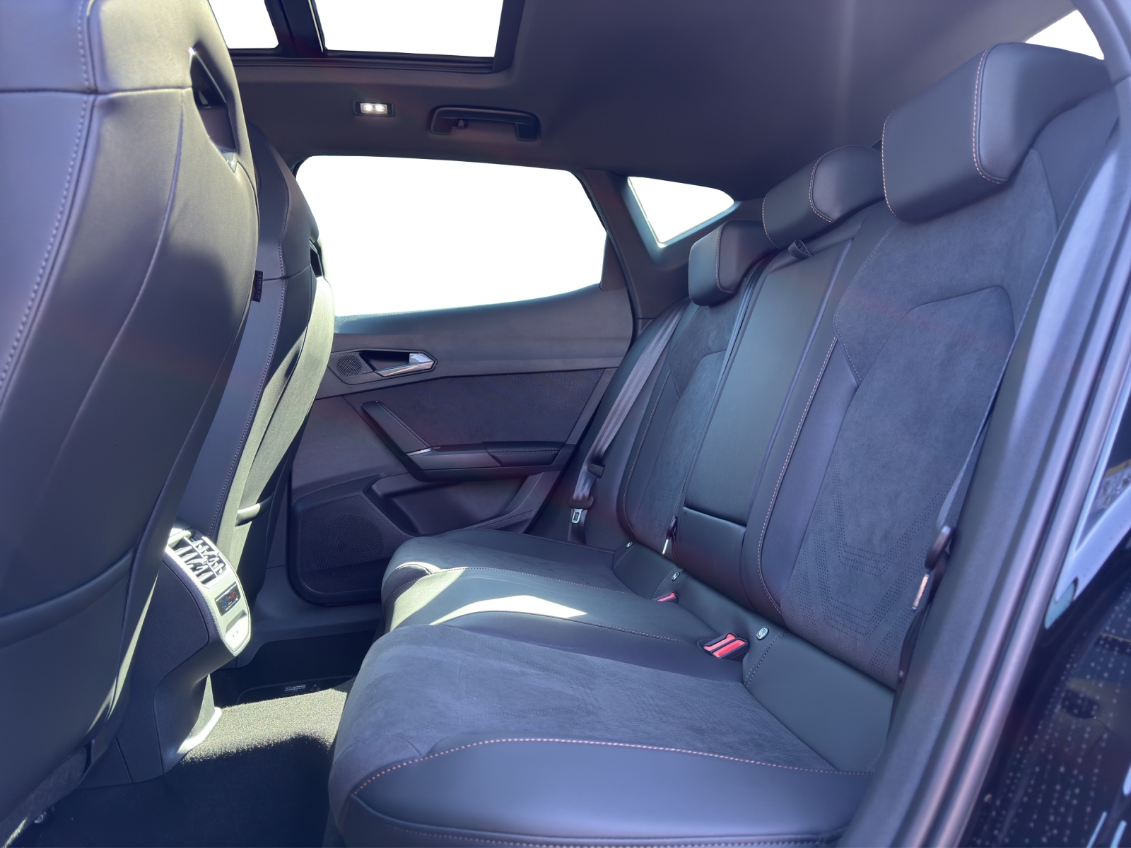 CUPRA Formentor 2.5 TSI VZ5 Prime Edition 4Drive DSG-image-9