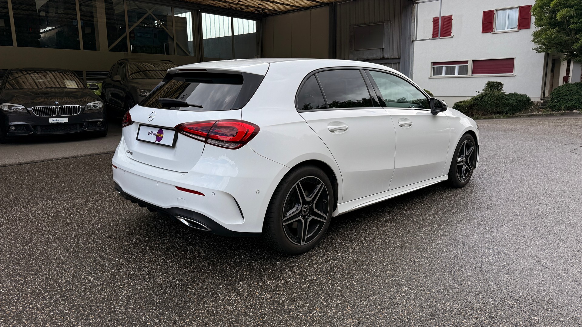 MERCEDES-BENZ A 200 AMG Line 7G-DCT-image-4
