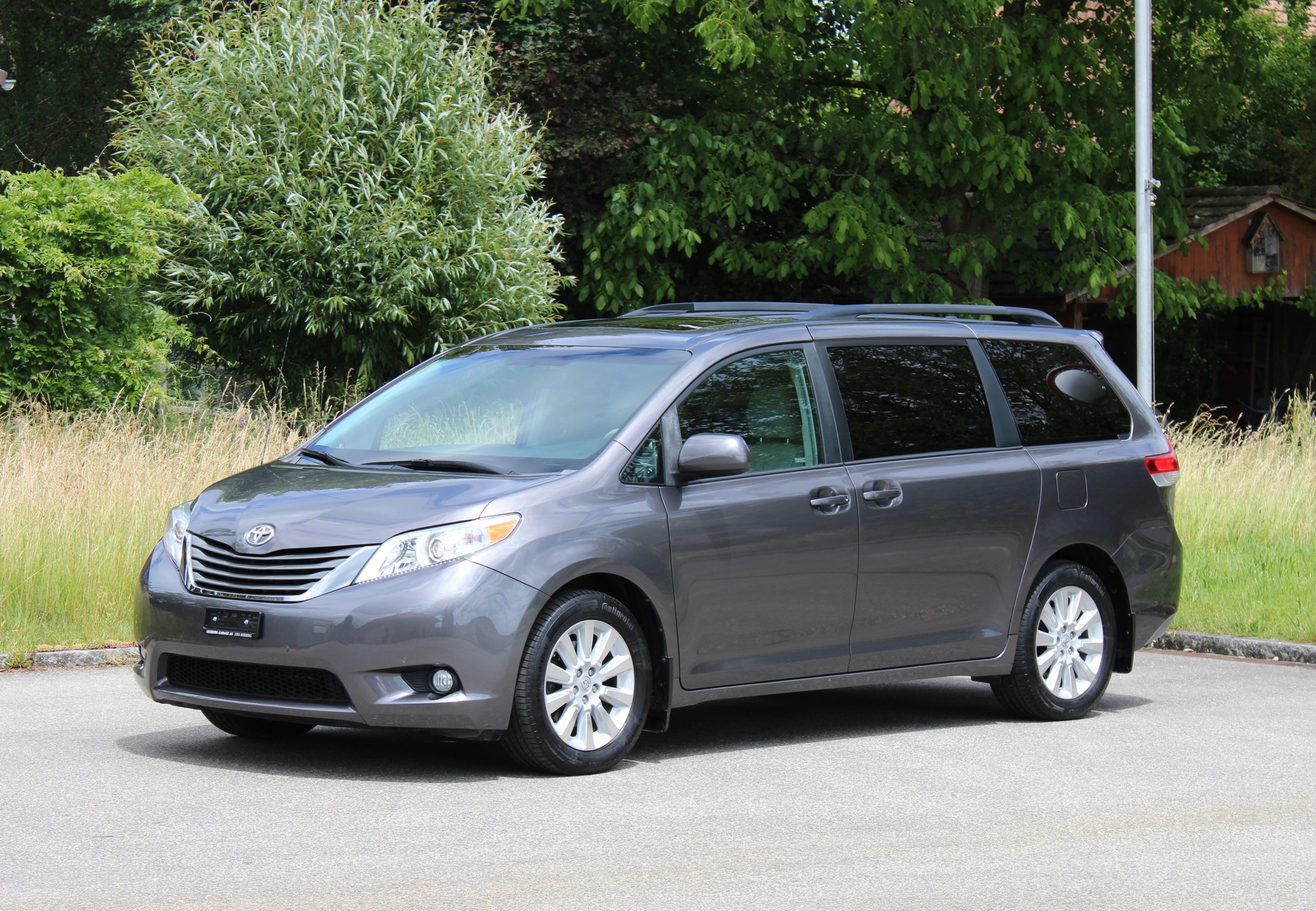 TOYOTA Sienna 3.5 A 4WD-image-3