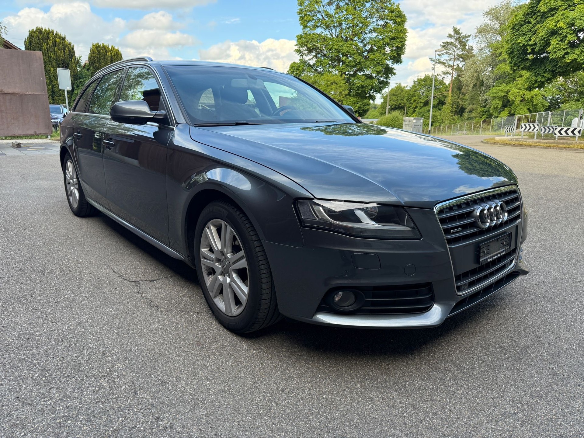AUDI A4 Avant 2.0 TFSI quattro-image-6