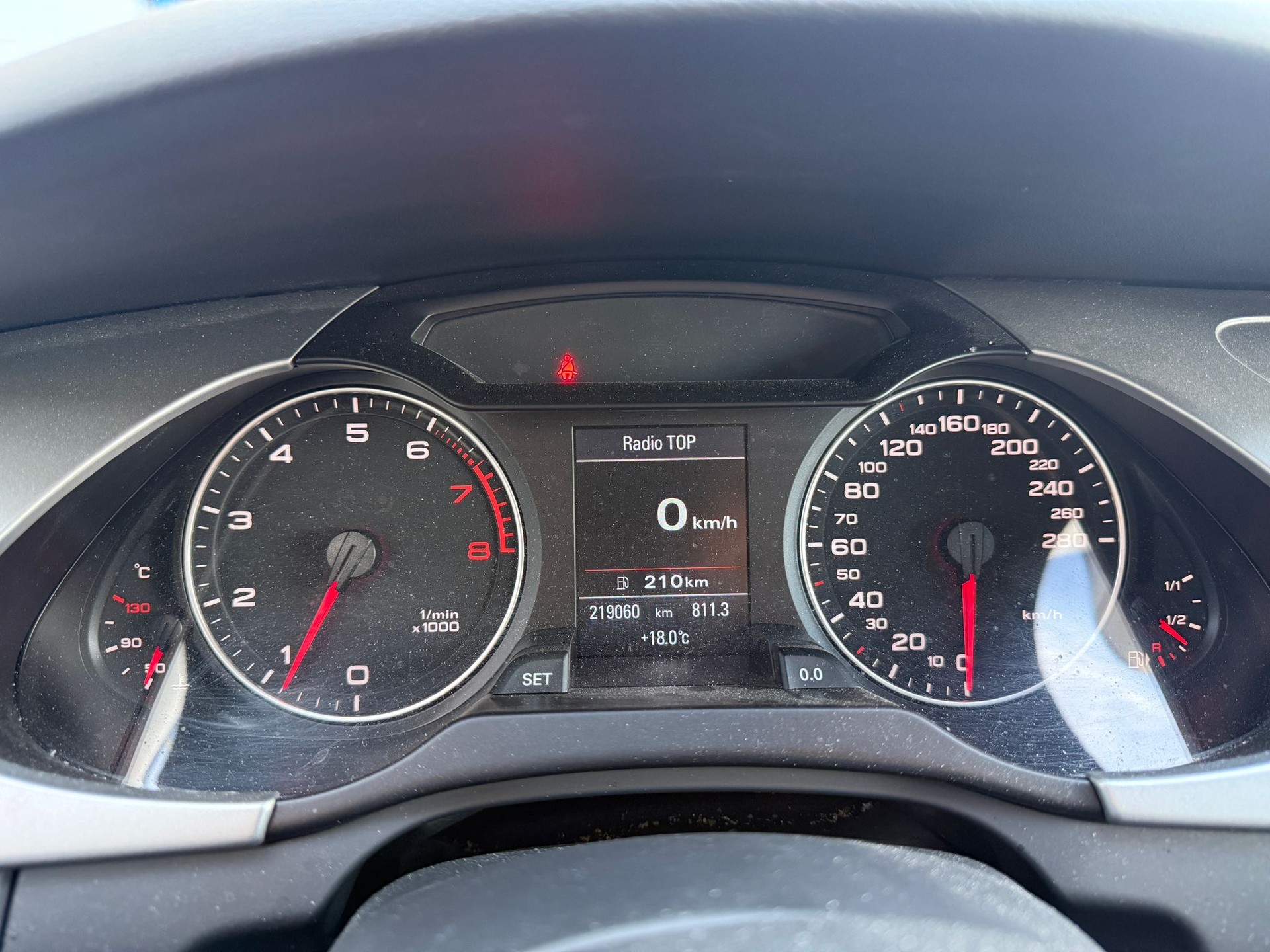 AUDI A4 Avant 2.0 TFSI quattro-image-14