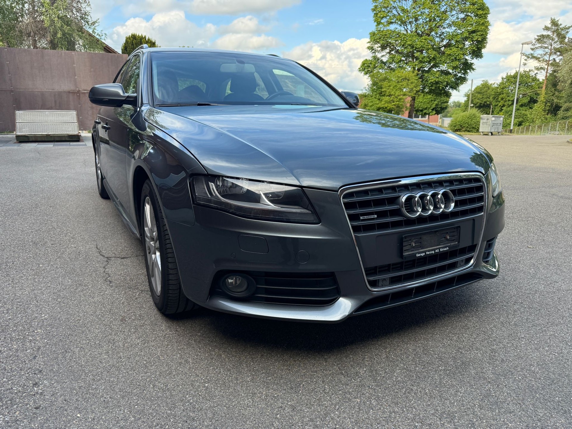 AUDI A4 Avant 2.0 TFSI quattro-showroom-element-1