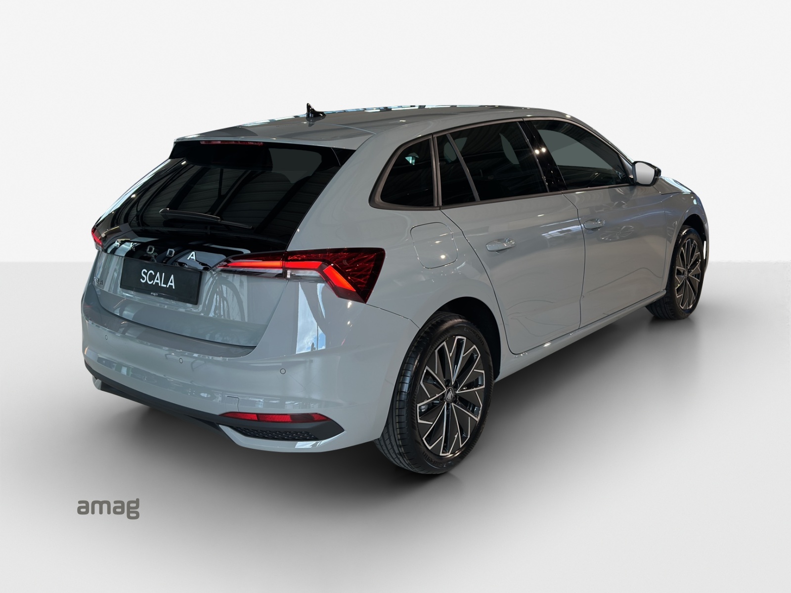 SKODA Scala 1.0 TSI Dynamic DSG-image-4