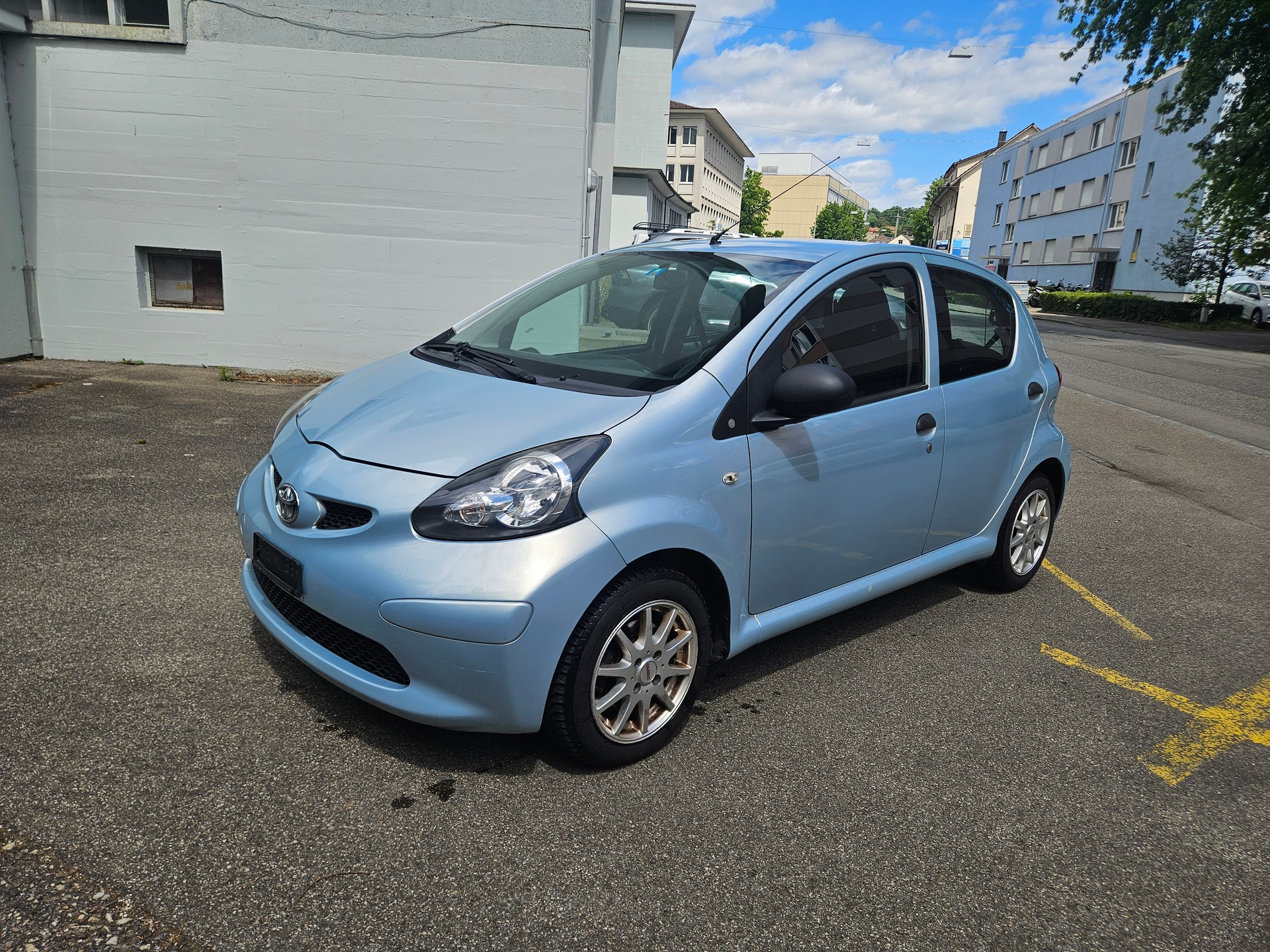 TOYOTA Aygo 1.0 Linea Sol-image-2