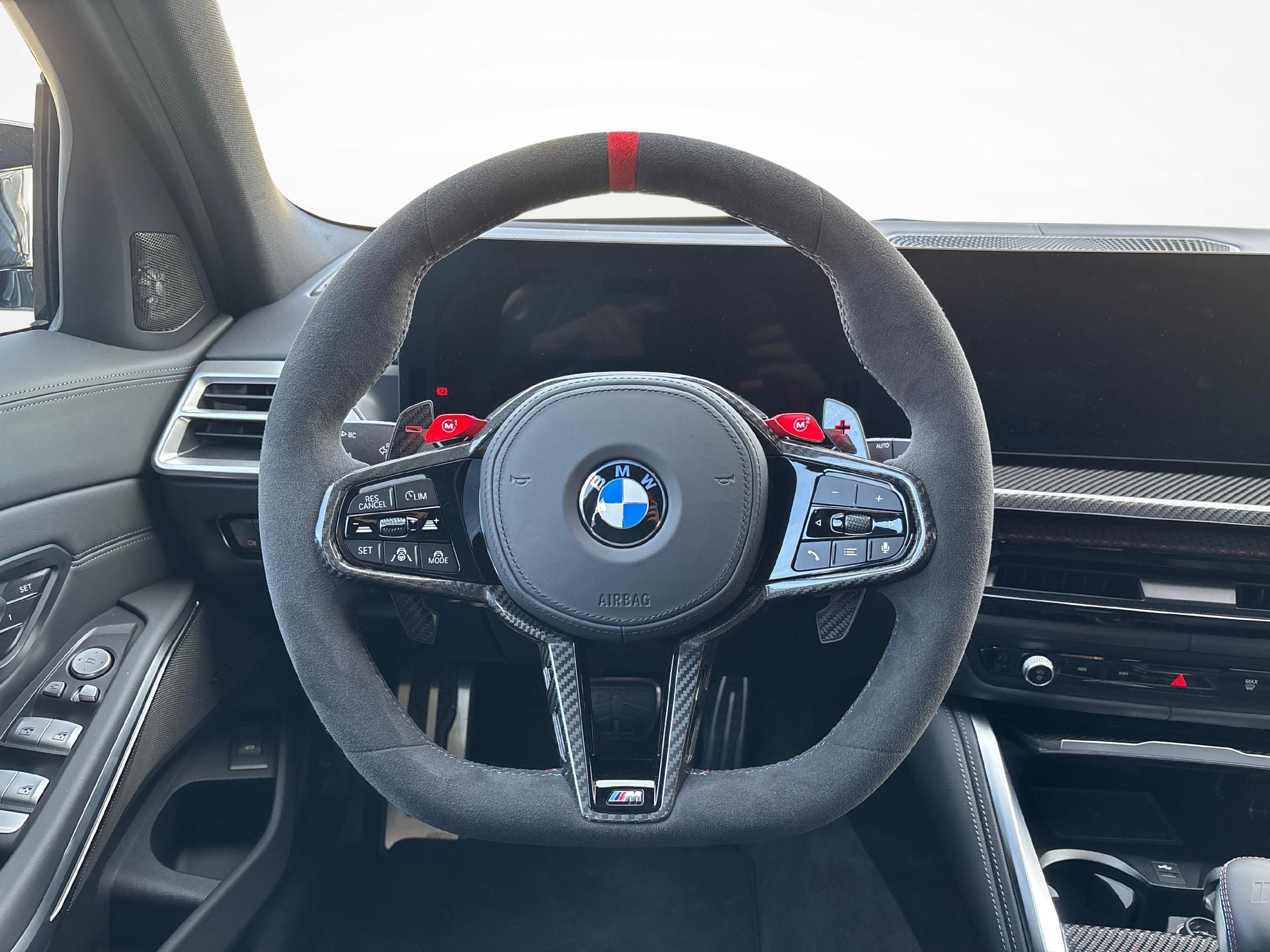BMW M3 Competition xDrive Touring-image-11