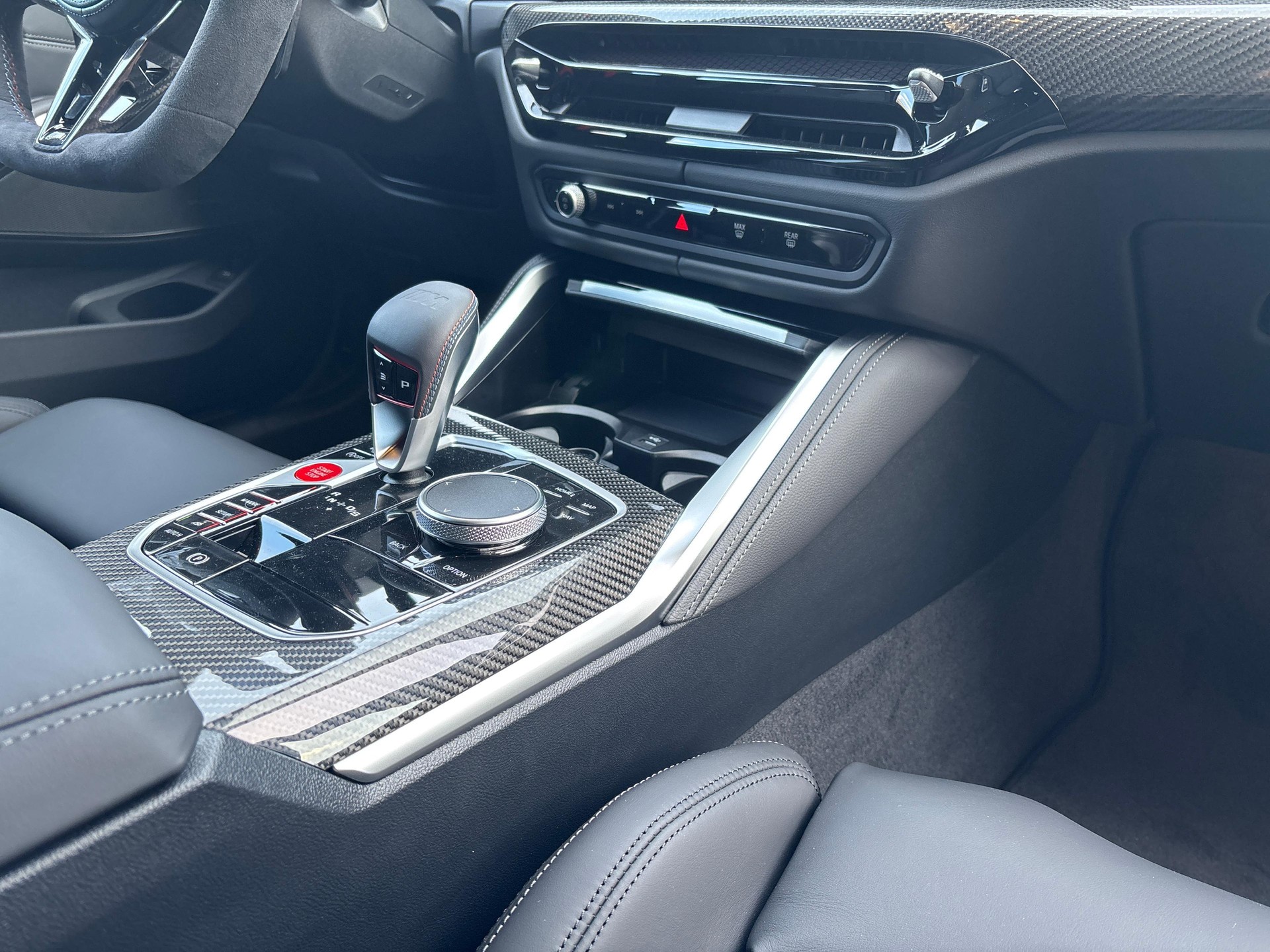BMW M3 Competition xDrive Touring-image-18