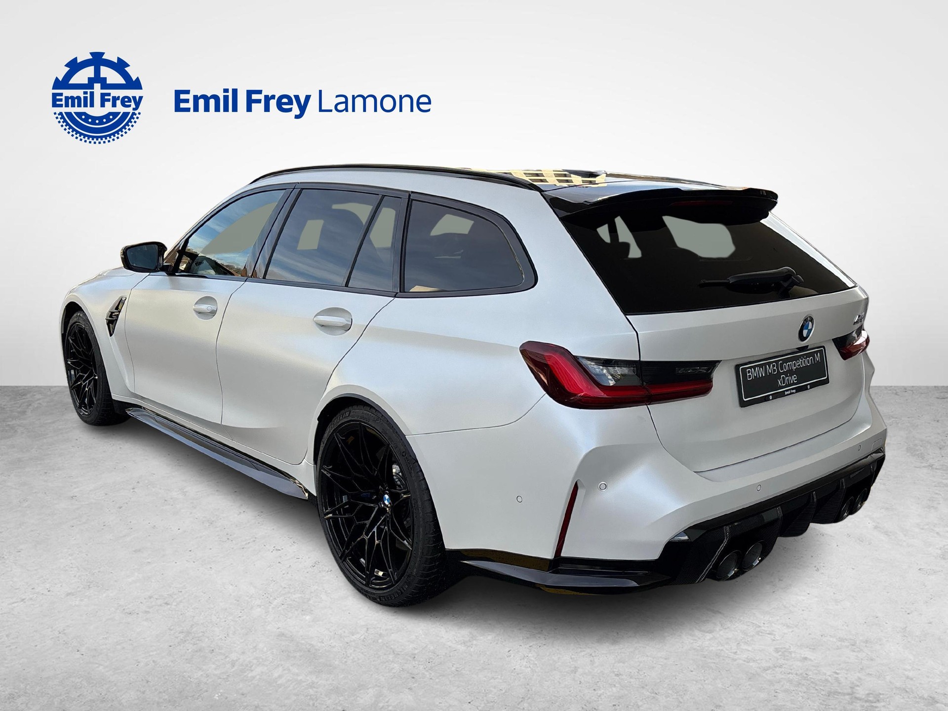 BMW M3 Competition xDrive Touring-image-2
