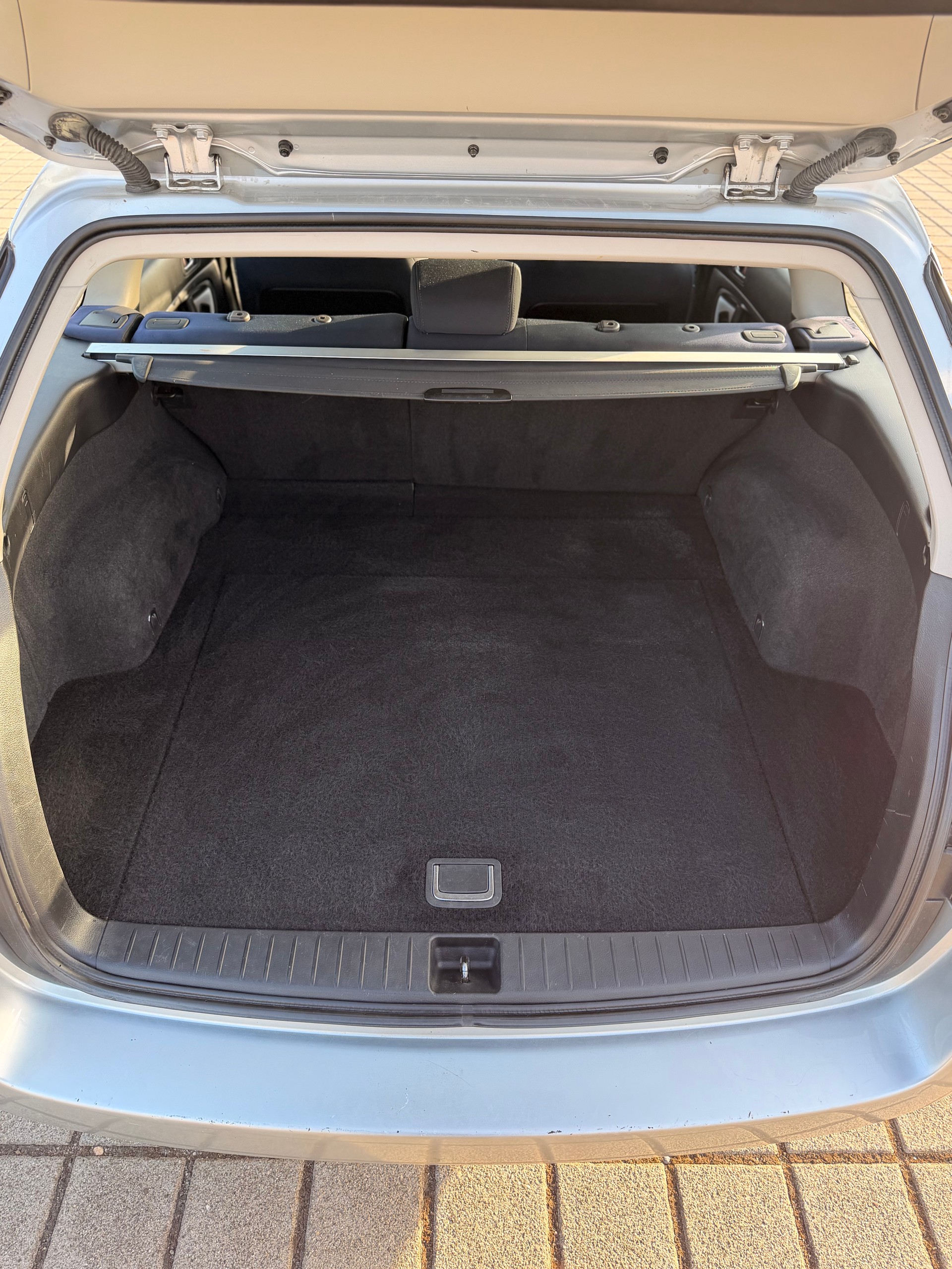 SUBARU Legacy 2.0i AWD-image-14
