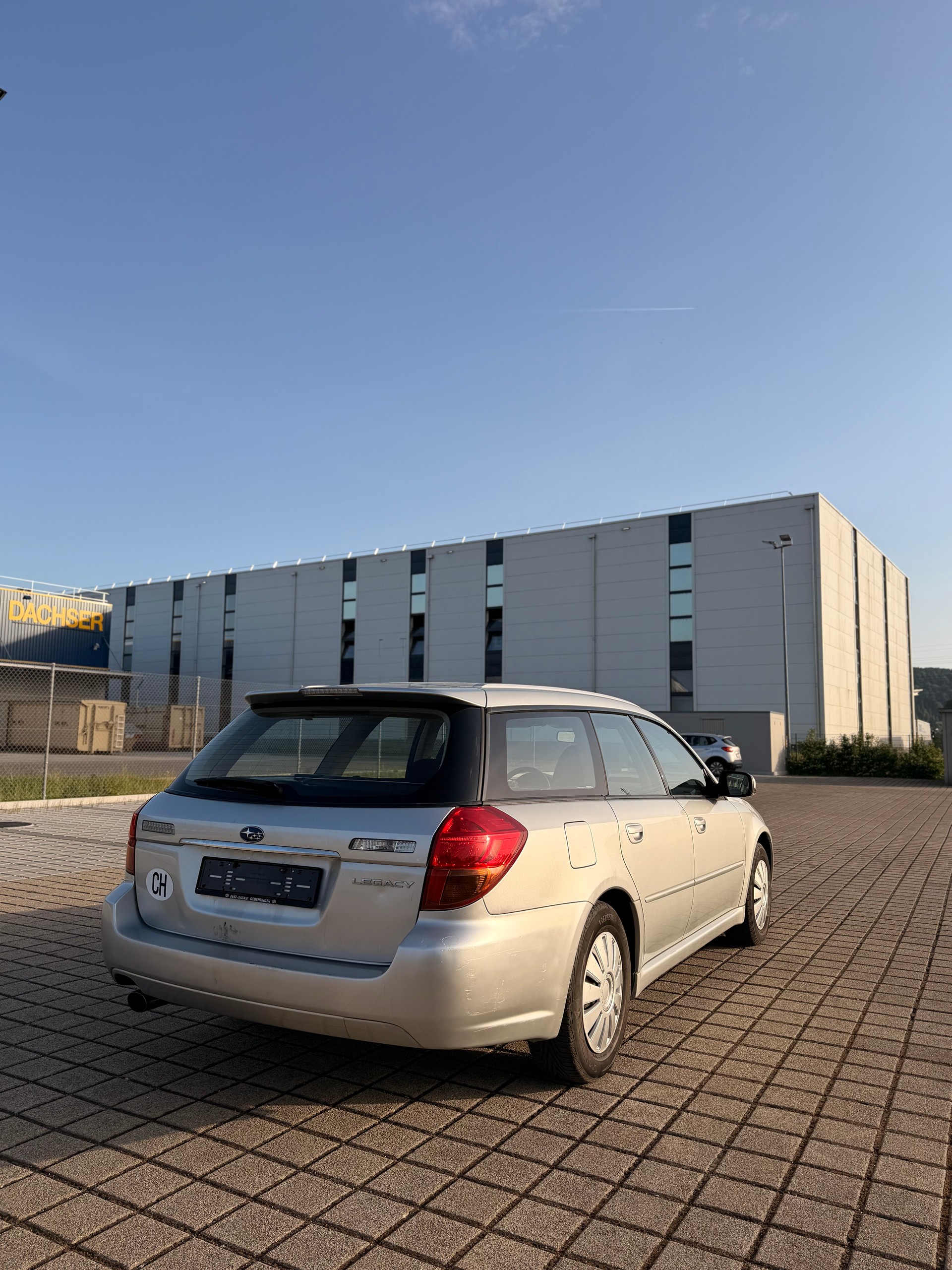 SUBARU Legacy 2.0i AWD-image-7