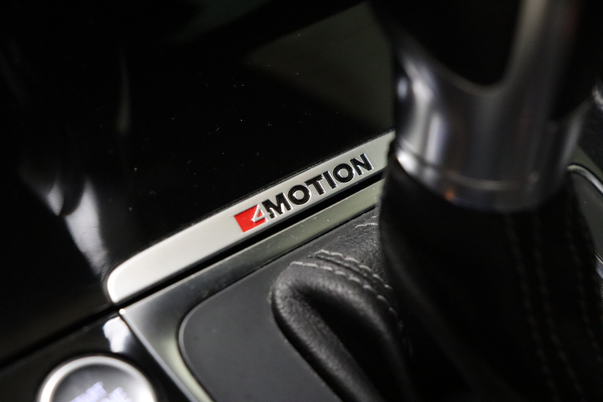 VW Golf 2.0 TSI R 4Motion DSG-image-21