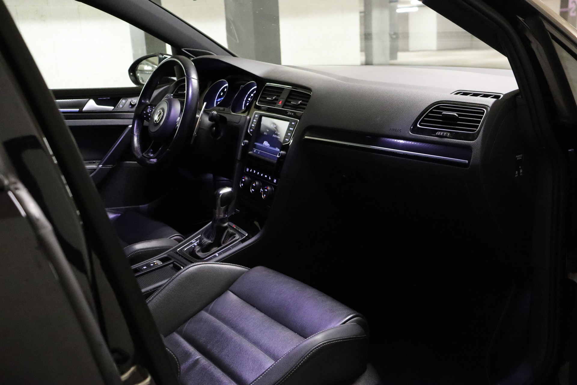 VW Golf 2.0 TSI R 4Motion DSG-image-11