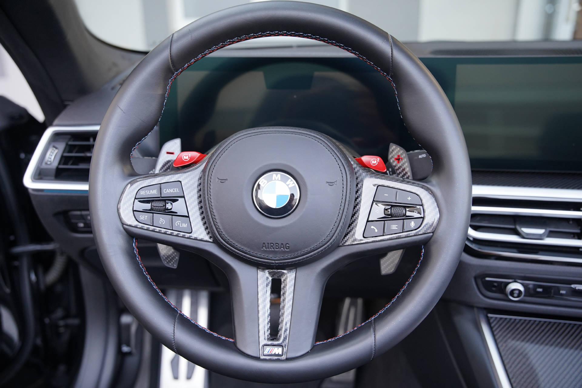 BMW M4 Cabrio Competition M xDrive-image-12