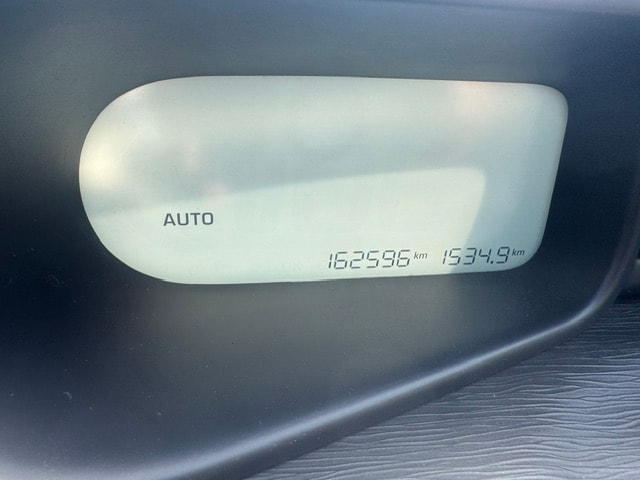 CITROEN C3 Picasso 1.6 HDi Swiss Style EGS6-image-3
