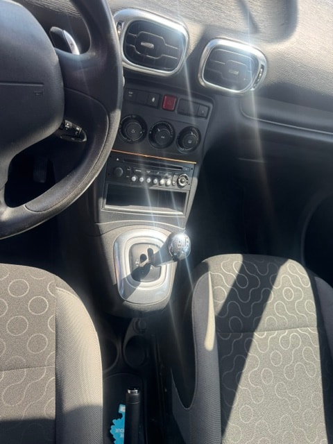 CITROEN C3 Picasso 1.6 HDi Swiss Style EGS6-image-4