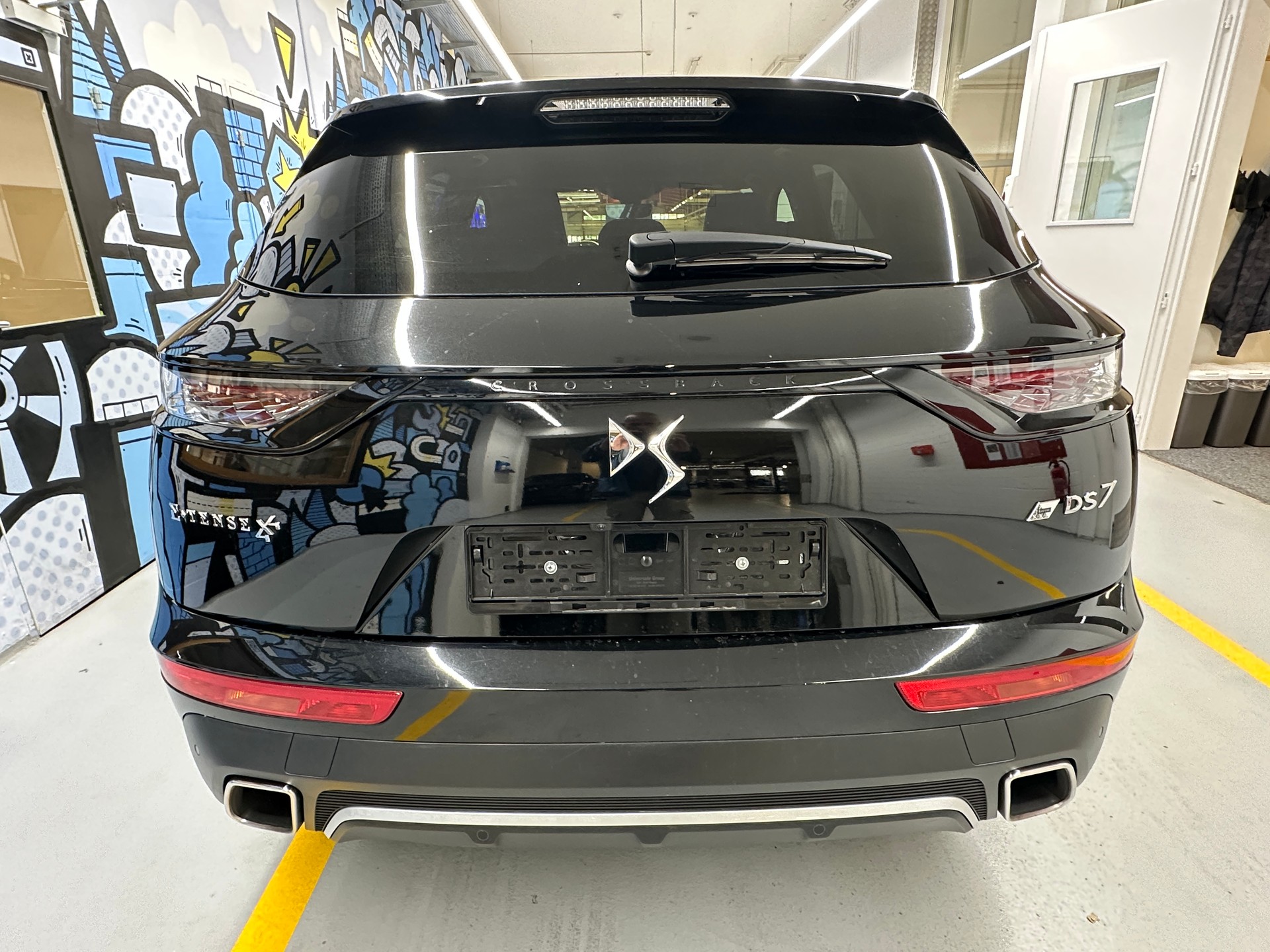 DS AUTOMOBILES DS 7 Crossback E-Tense 300 4x4 Louvre-image-4