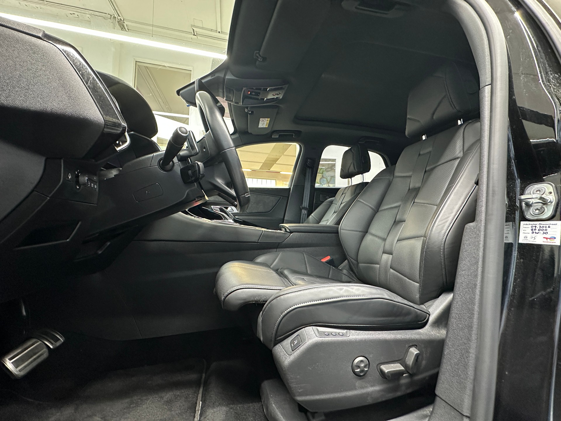 DS AUTOMOBILES DS 7 Crossback E-Tense 300 4x4 Louvre-image-7