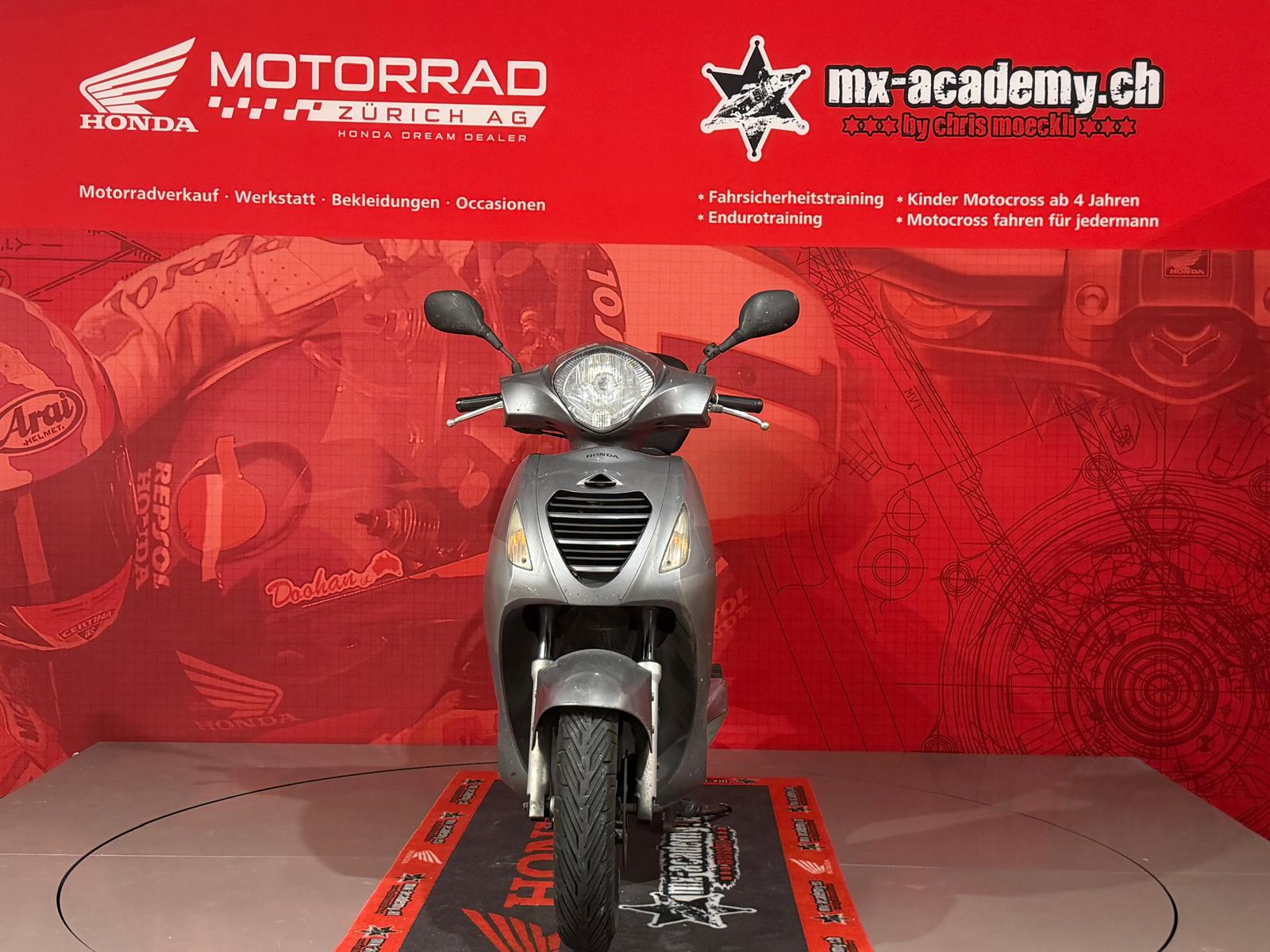 HONDA Honda ***PS125i***Silber**Occasion**-showroom-element-3