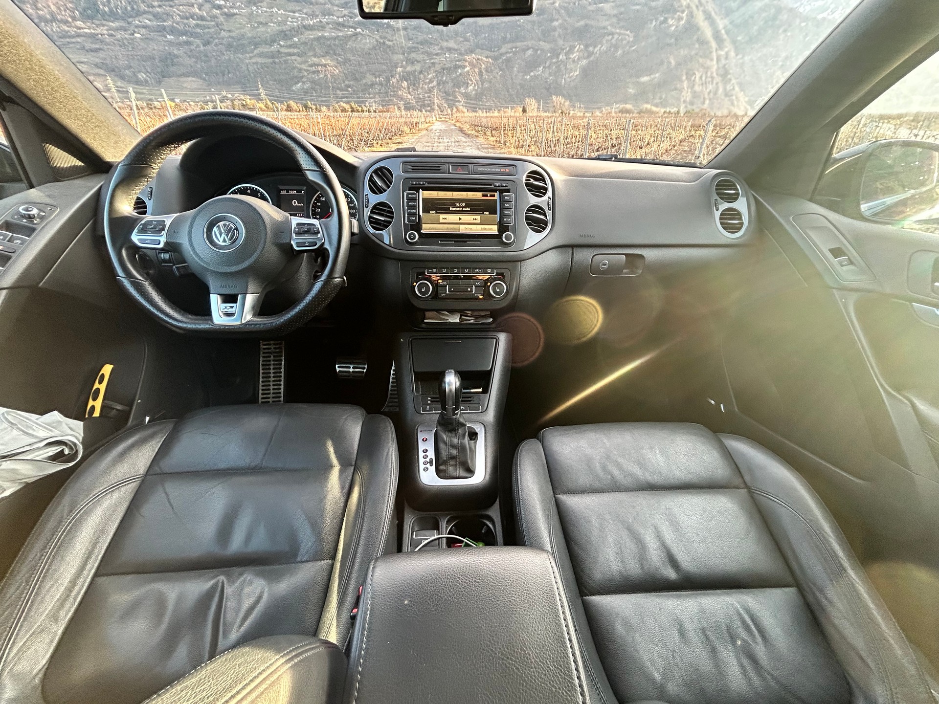 VW 2.0 TSI 210 R-Line Design DSG-image-6