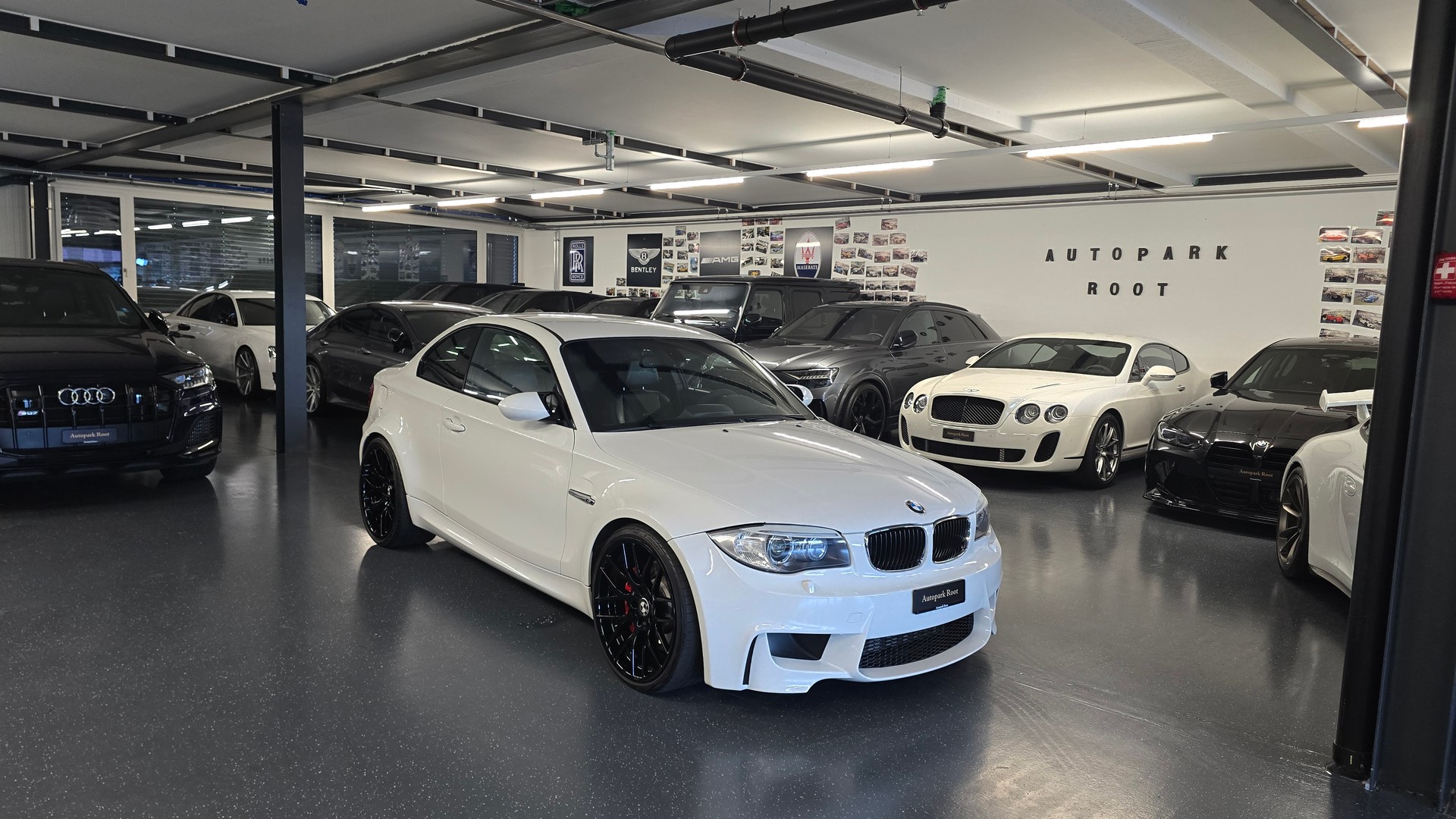 BMW 1er M Coupé-showroom-element-1