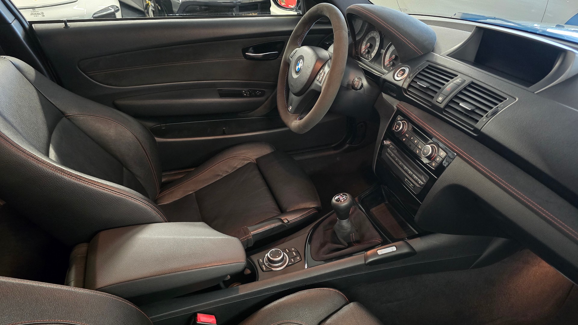 BMW 1er M Coupé-image-18