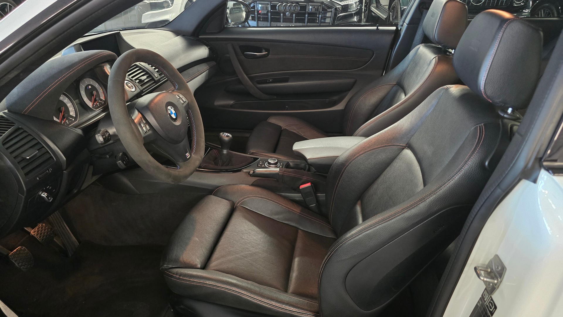 BMW 1er M Coupé-image-16