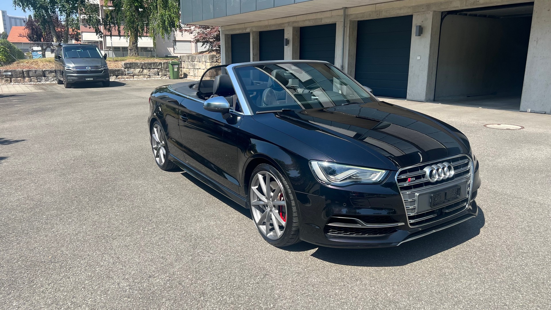 AUDI 2.0 T FSI quattro S-Tronic-image-10