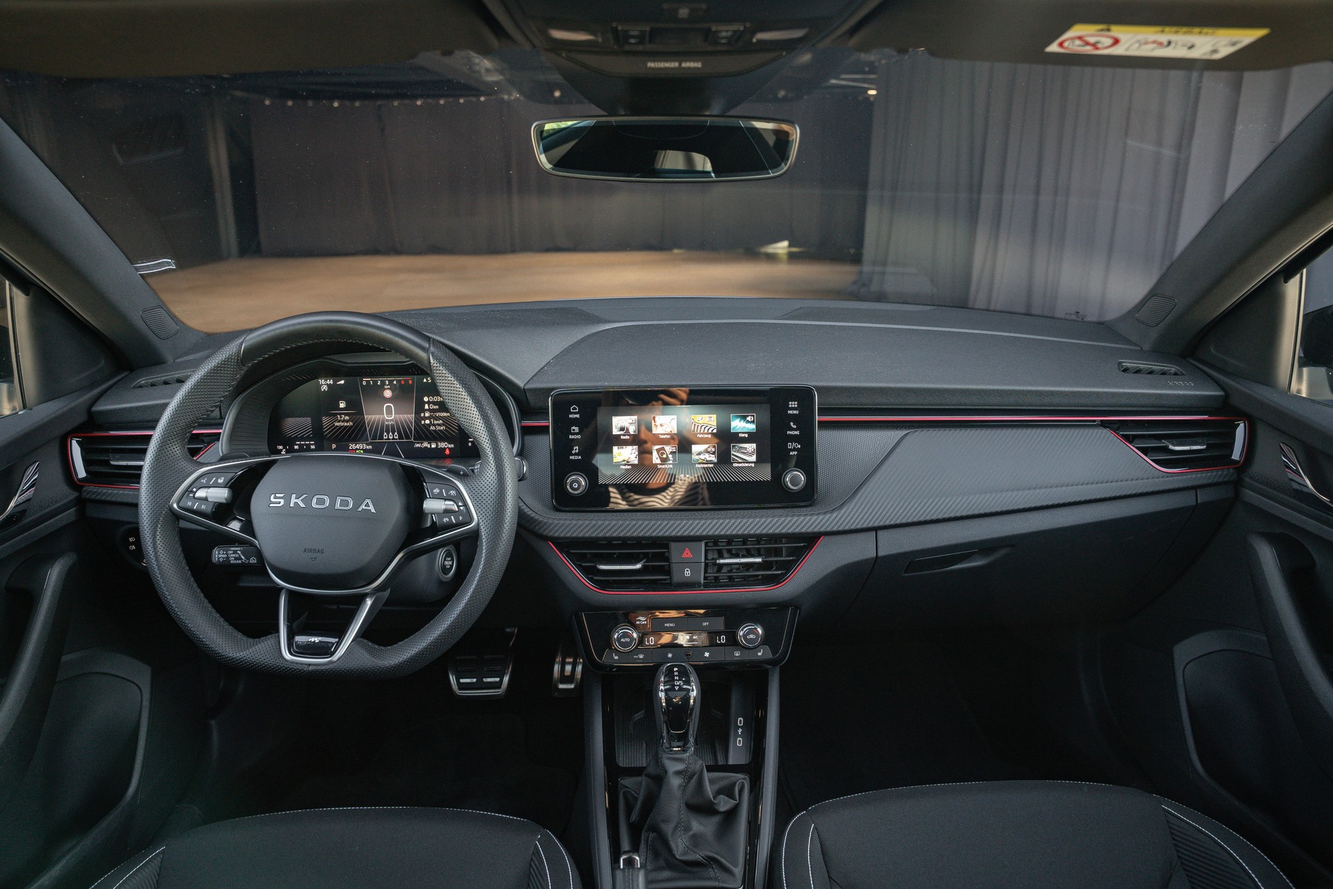 SKODA Scala 1.5 TSI Monte Carlo DSG-image-14