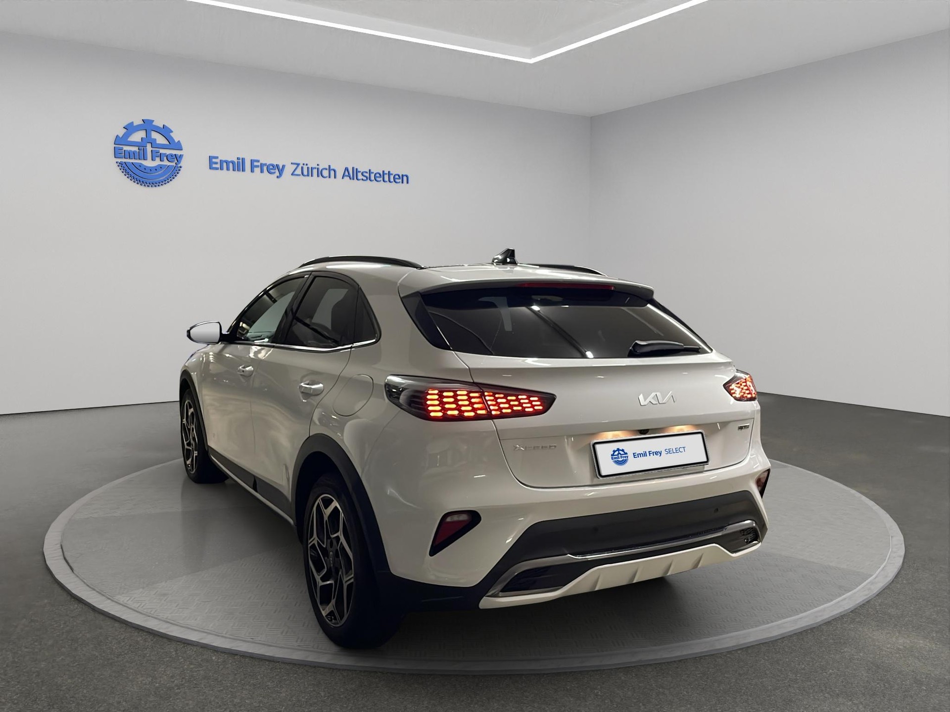 KIA XCeed 1.5 T-GDi MHEV GT-Line-showroom-element-1