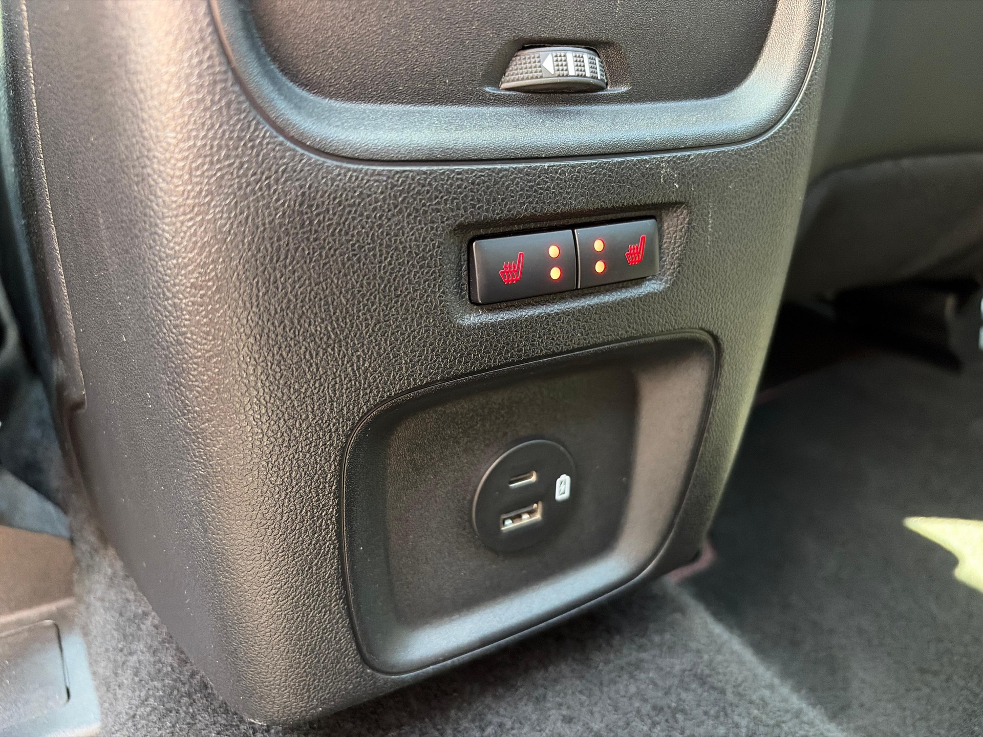 FORD Kuga 2.5 Plug-in Hybrid ST-Line X-image-15