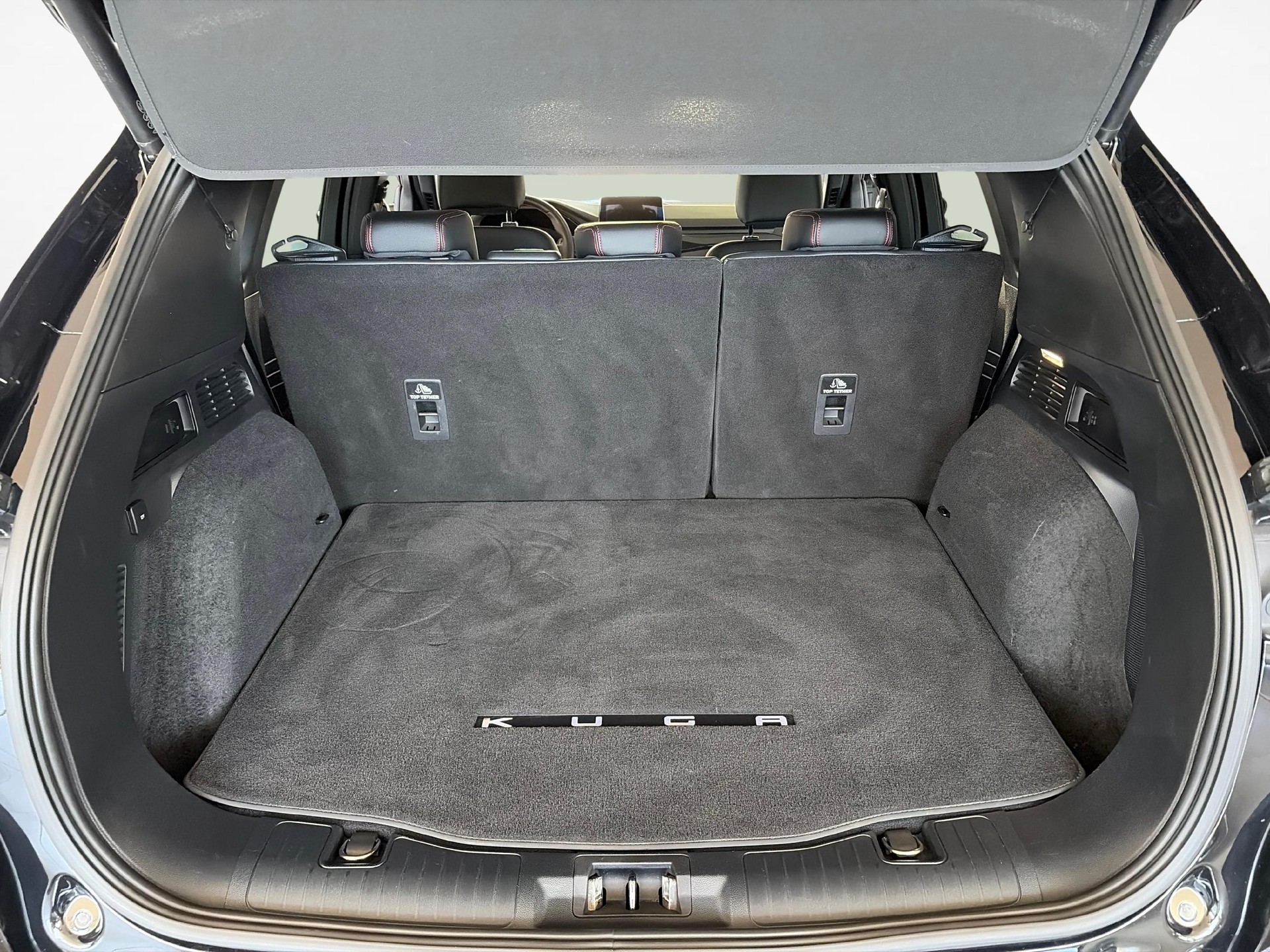 FORD Kuga 2.5 Plug-in Hybrid ST-Line X-image-19