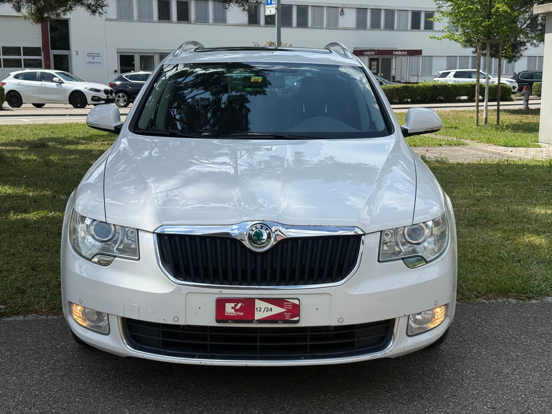 SKODA Superb Combi 2.0 TDi Ambition 4x4-image-0
