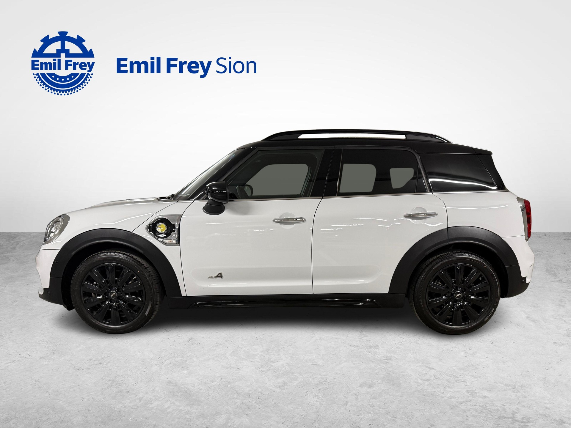MINI Countryman F60 1.5i Cooper S E ALL4-image-4