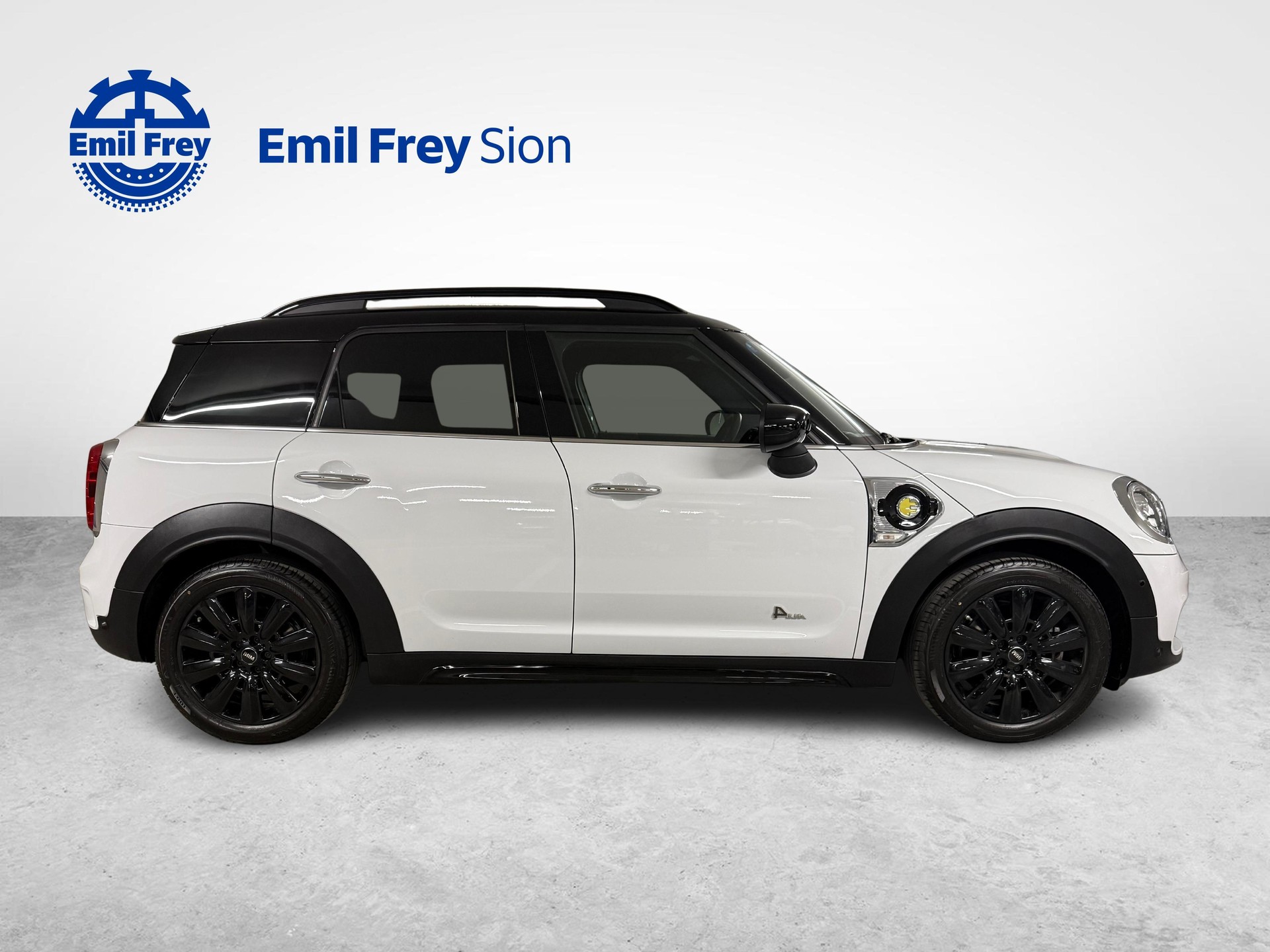 MINI Countryman F60 1.5i Cooper S E ALL4-image-5