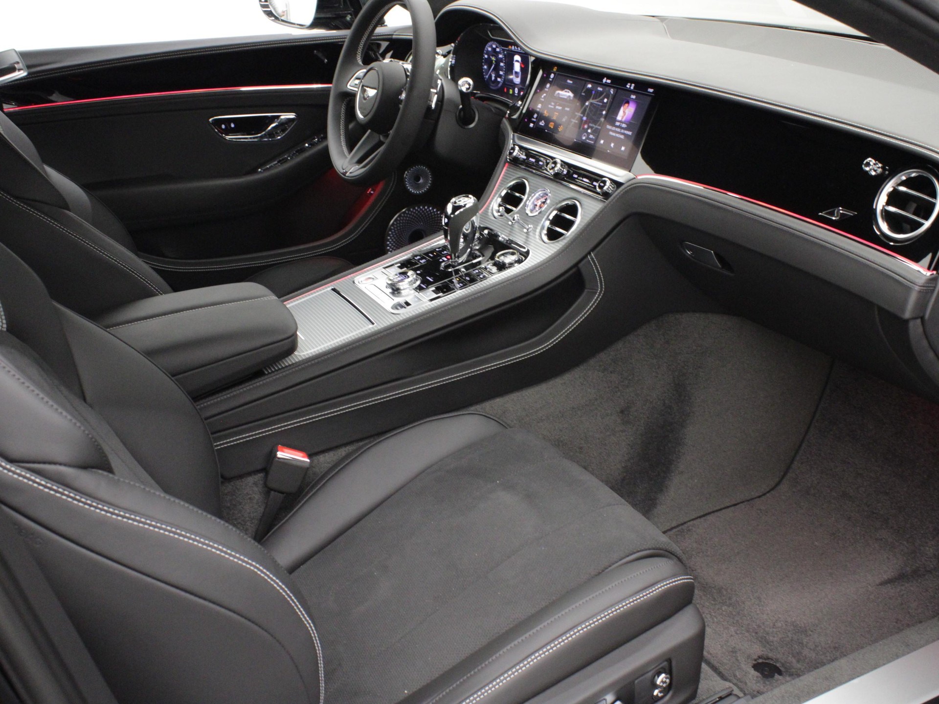 BENTLEY Continental GT 4.0 V8 S-image-16