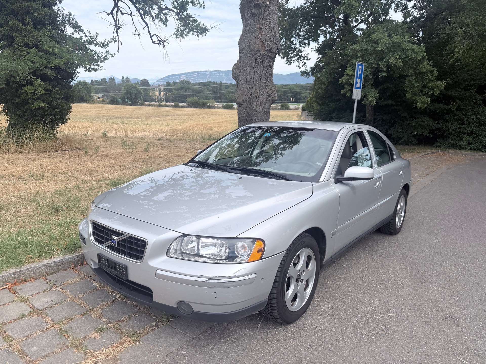 VOLVO S60 2.4 Move-image-2