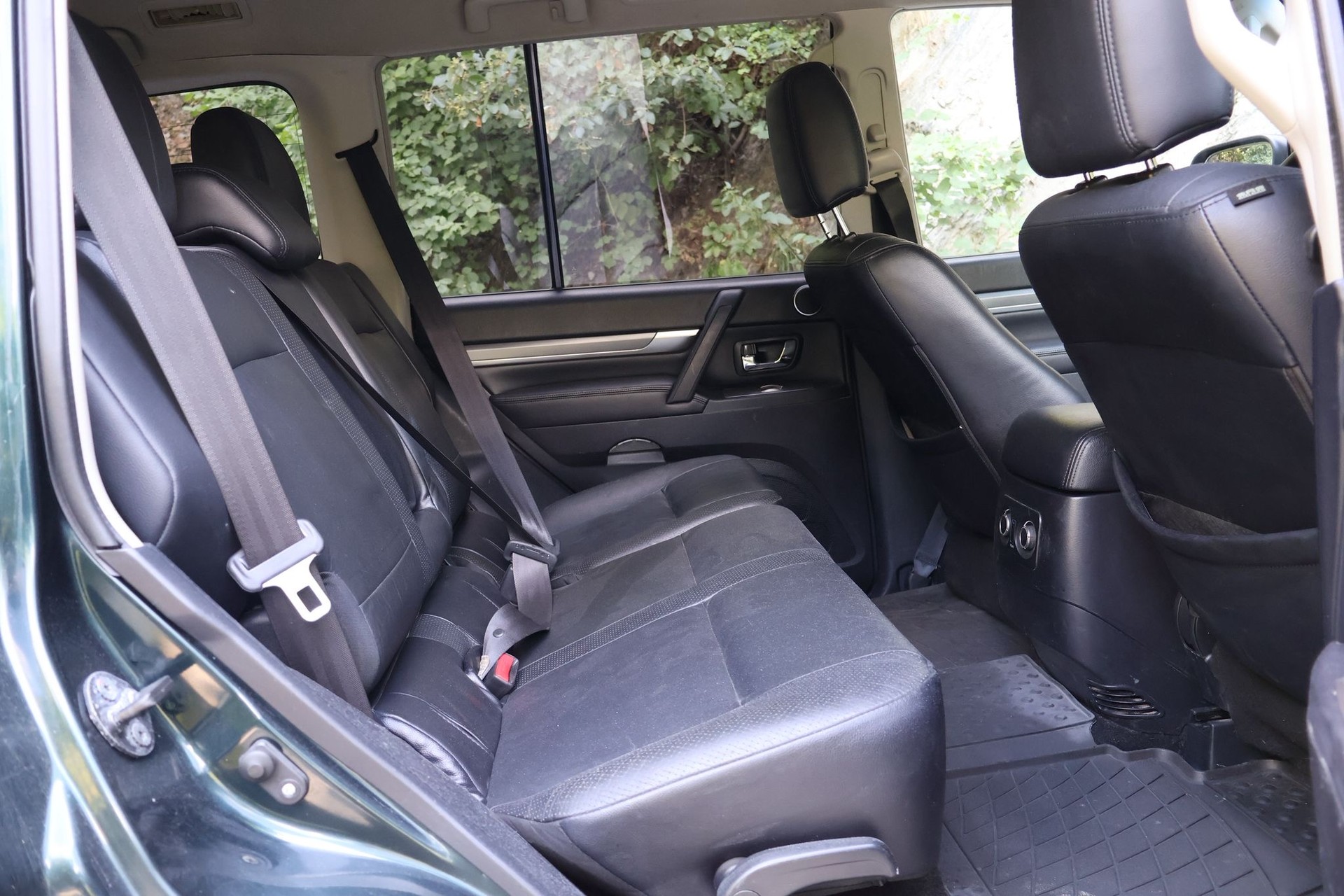 MITSUBISHI PAJERO-image-10