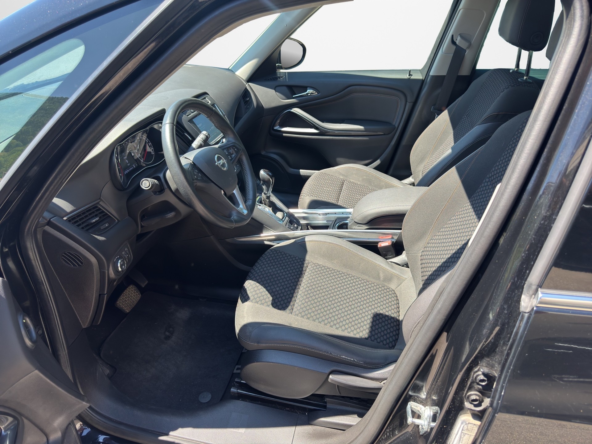 OPEL Zafira 1.6i 16V Turbo Excellence Automatic-image-8