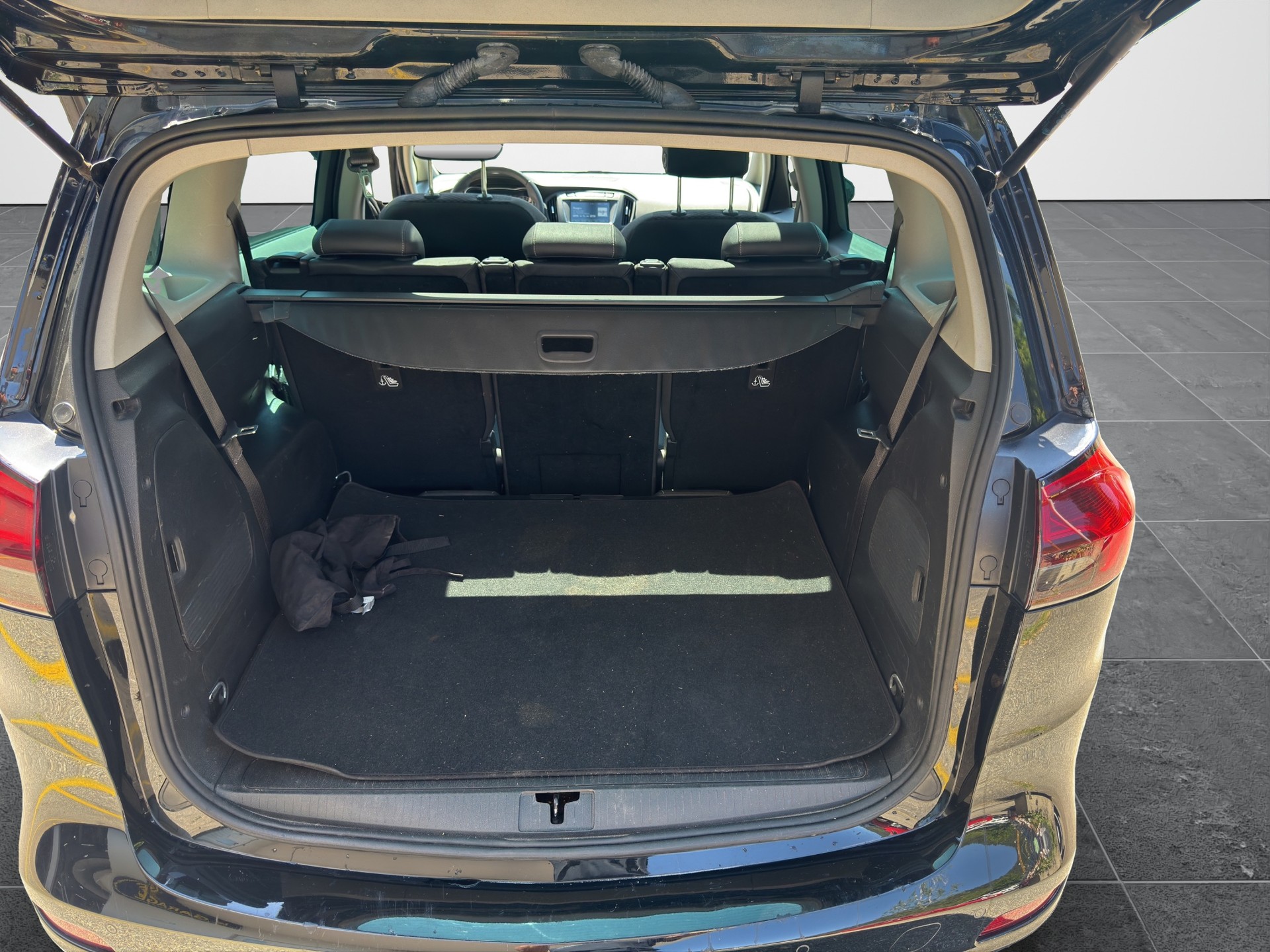 OPEL Zafira 1.6i 16V Turbo Excellence Automatic-image-12