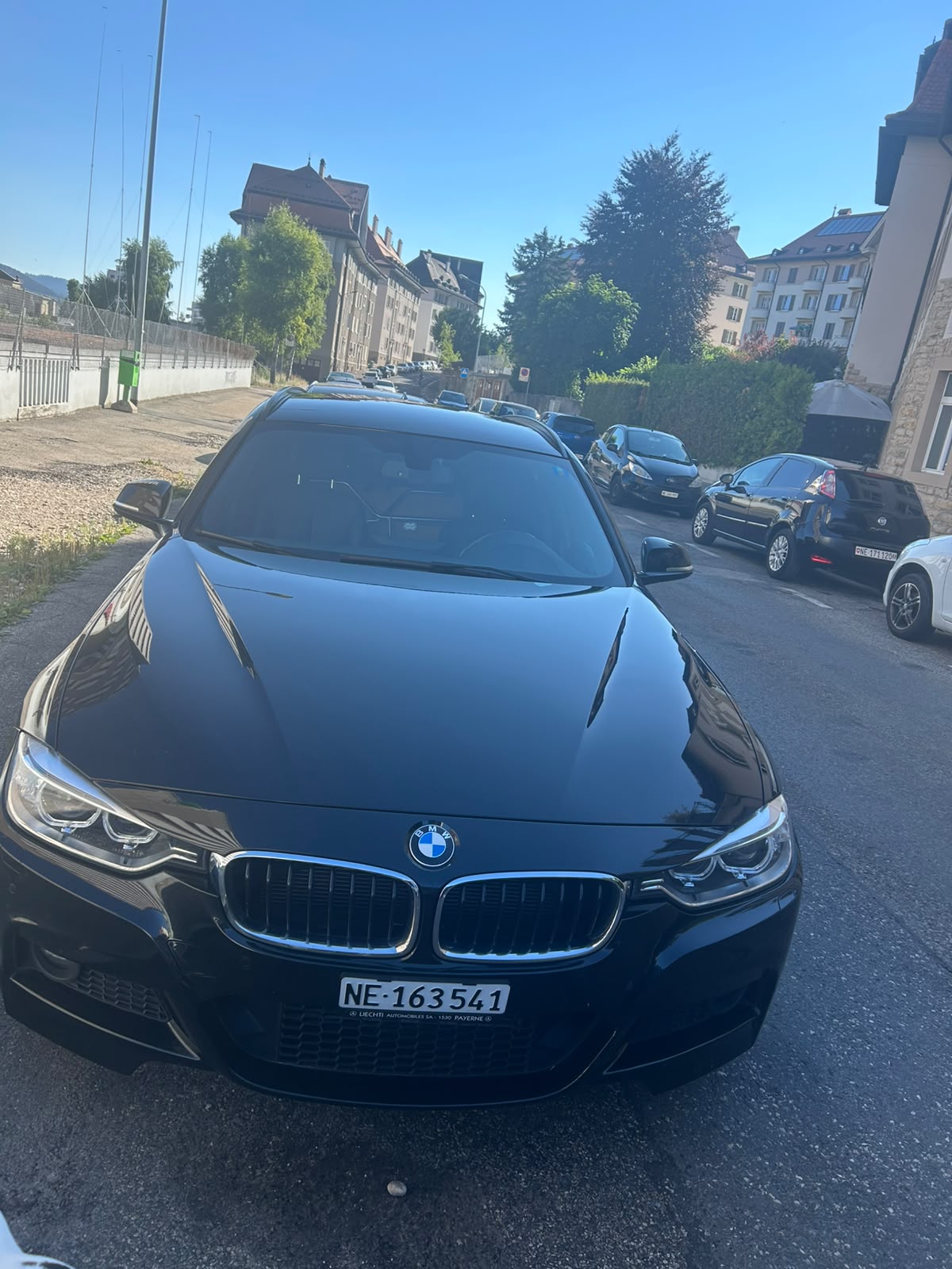 BMW 328i xDrive-image-1