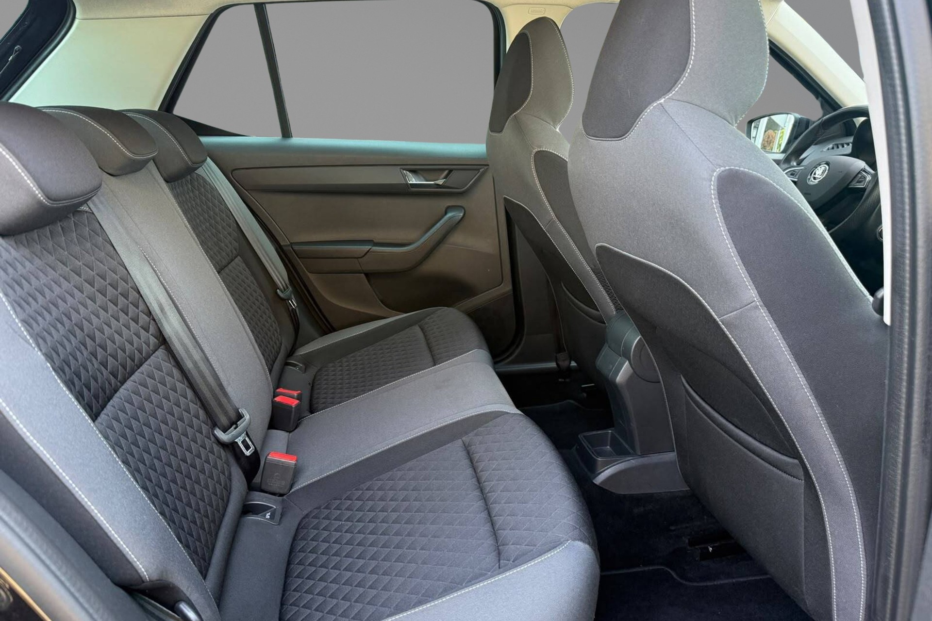 SKODA Fabia 1.2 TSI Style DSG-image-14