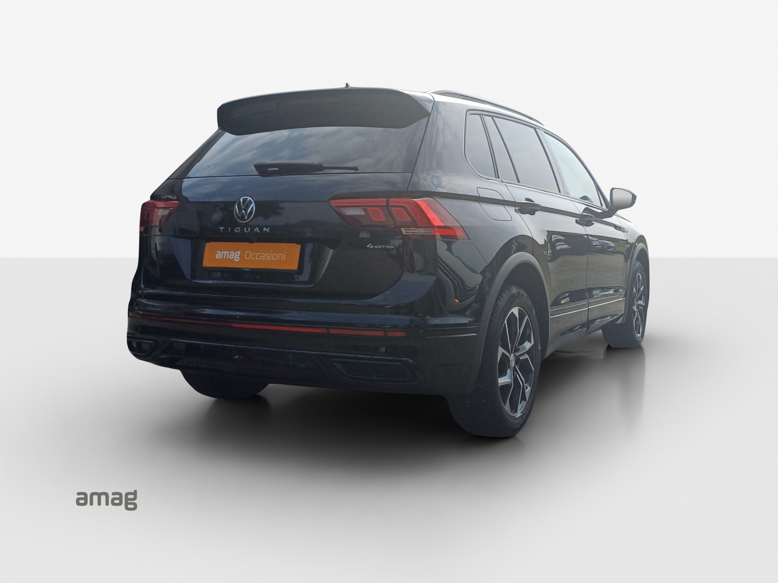 VW Tiguan 2.0TSI R-Line 4Motion DSG-image-4